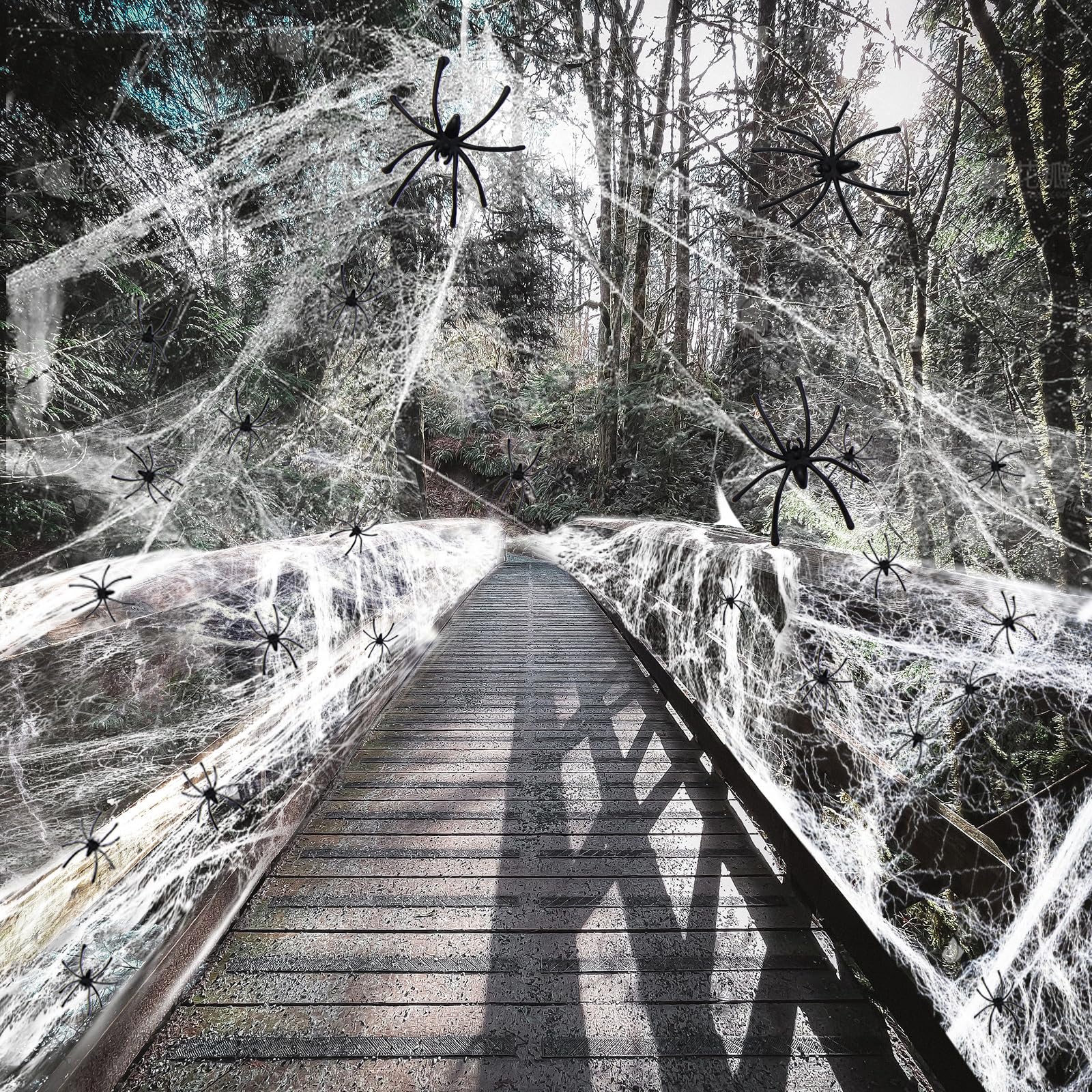 AMLOOPH Halloween Spider Web Decorations, 100 Fake Plastic Spiders And 300g Fake Cobwebs Halloween Decorations Outdoor Indoor, Stretchable Halloween Cobwebs Decoration Cover Up To 1500 Square Feet