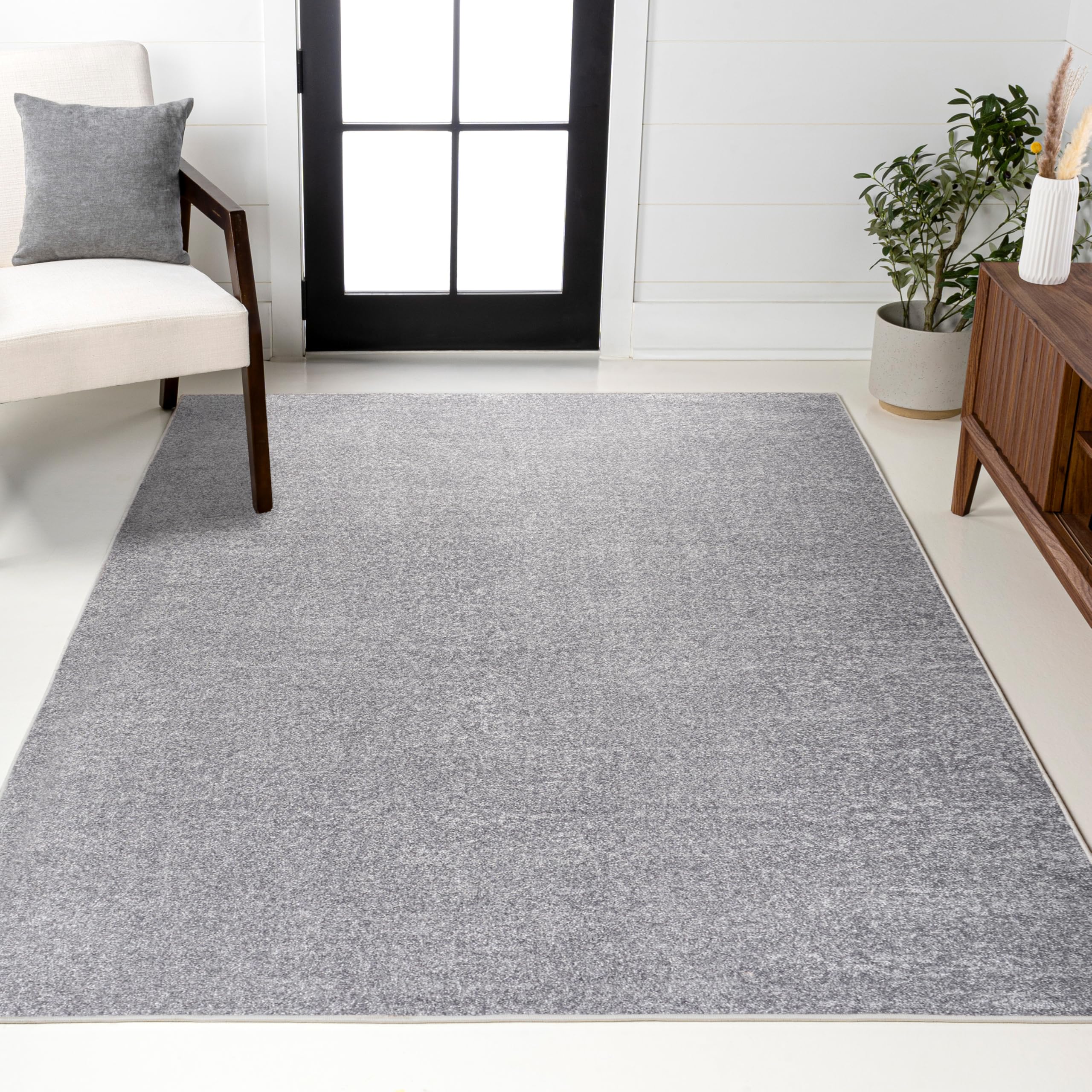 Photo 1 of -***USED***  JONATHAN Y Haze Solid Low-Pile Gray Indoor Area Rug 4x6, Coastal,Bohemian,Minimalist,Classic, Easy-Cleaning for Living Room,Bedroom,Kitchen,Pet Friendly,Non-Shedding (SEU100A-4)