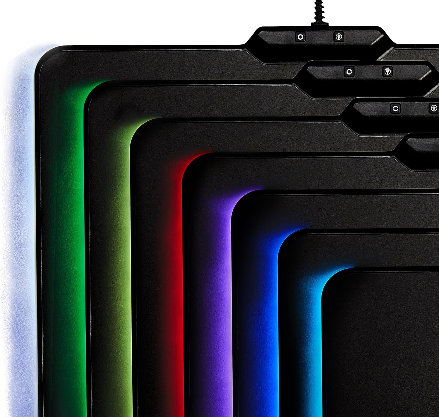 Amazon Basics Tapis De Souris De Gaming Rigide Avec Effets Lumineux A Led Amazon Fr Informatique