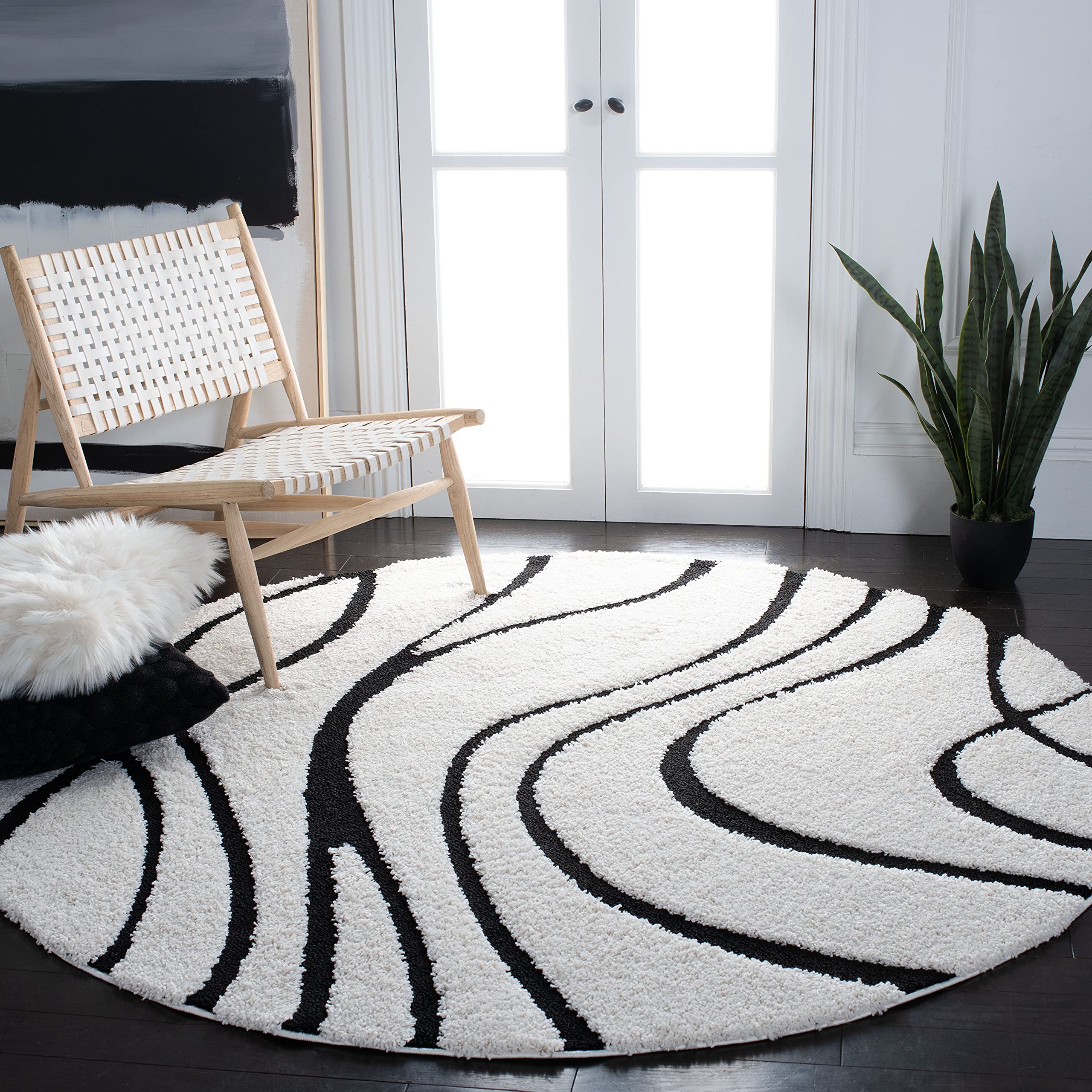 SAFAVIEH Florida Shag Collection Area Rug - 6'7" Round, Ivory & Black, Non-Shedding & Easy Care, 1.2-inch Thick Ideal for High Traffic Areas in Living Room, Bedroom (SG471-1290) Image