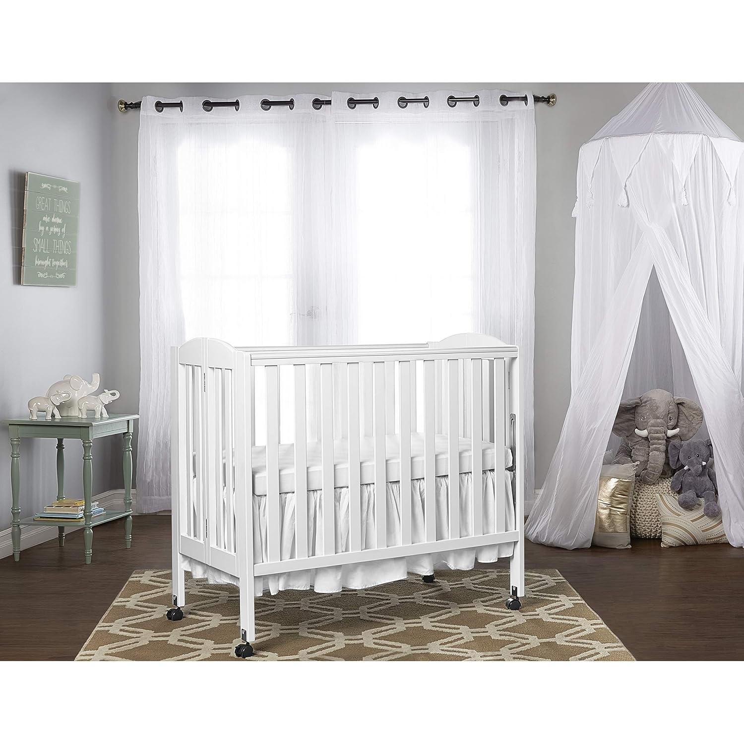 Dream On Me 3 in 1 Folding Portable Crib mamas bundle