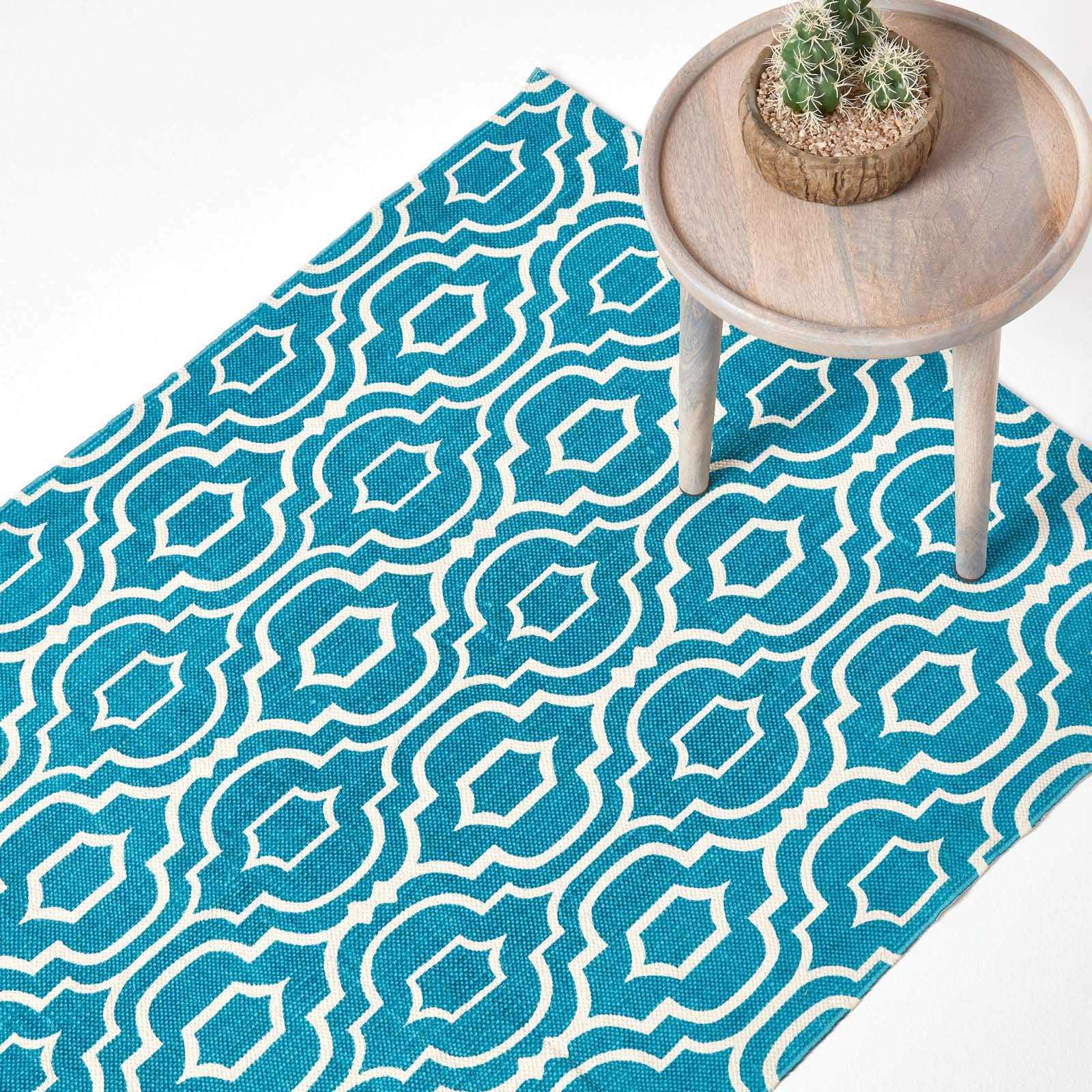 HOMESCAPES Geometric Printed Rug 'Riga' 100% Cotton Teal & White Rug, 90 x 150 cm