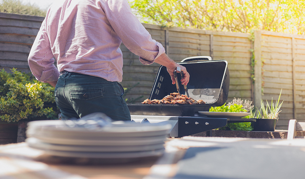 Outdoor Grills Buying Guide How To Choose The Perfect Grill Pricepulse