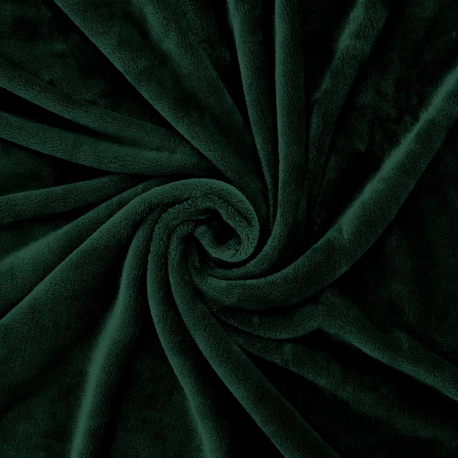 Exclusivo Mezcla Large Flannel Velvet Plush Throw Blanket - 50" x 70" (Forest Green): Home & Kitchen