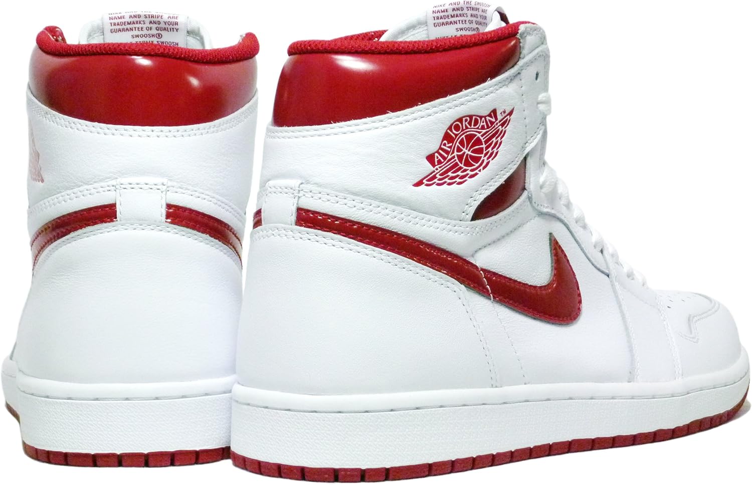 air jordan 1 high og metallic red