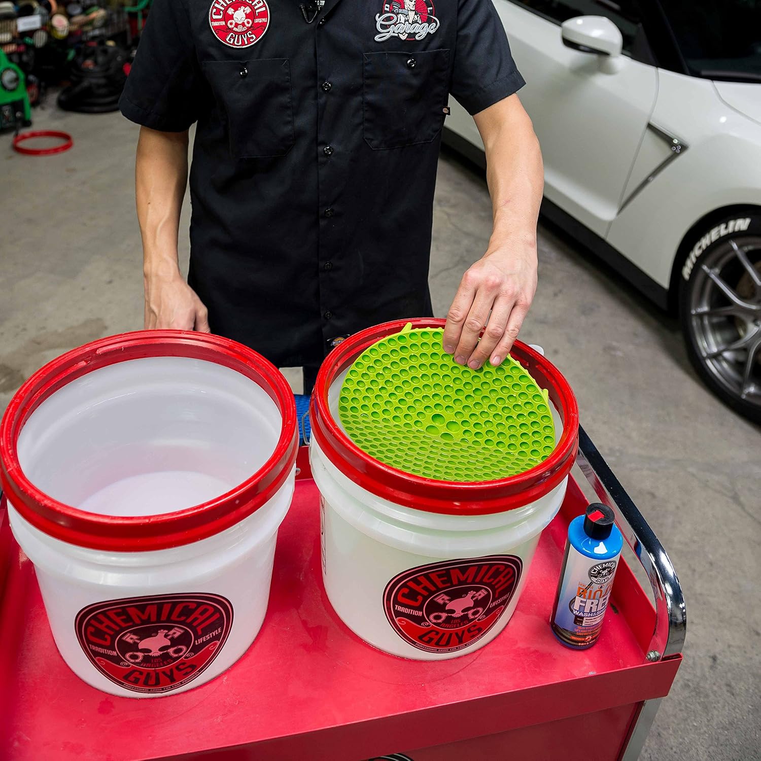 Chemical Guys Cyclone Dirt Trap Car Wash Bucket Insert Car Wash Filter Removes Dirt and Debris While You Wash, Lime Green: Automotive