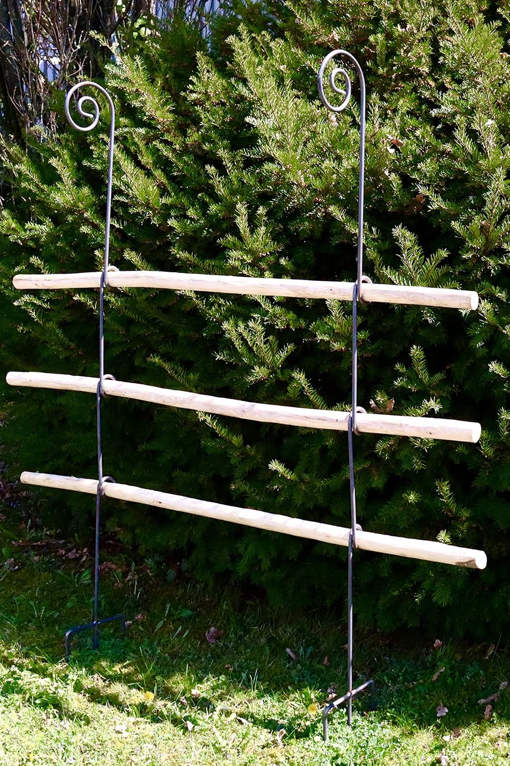 Hirsch Terracotta Rankgitter Aus Holz Metal Stabil Und Freistehende Dekoration Fur Den Garten In Naturrost Als Rankhilfen Fur Kletterpflanzen Rosen Himbeeren Hohe 170 Cm Amazon De Garten