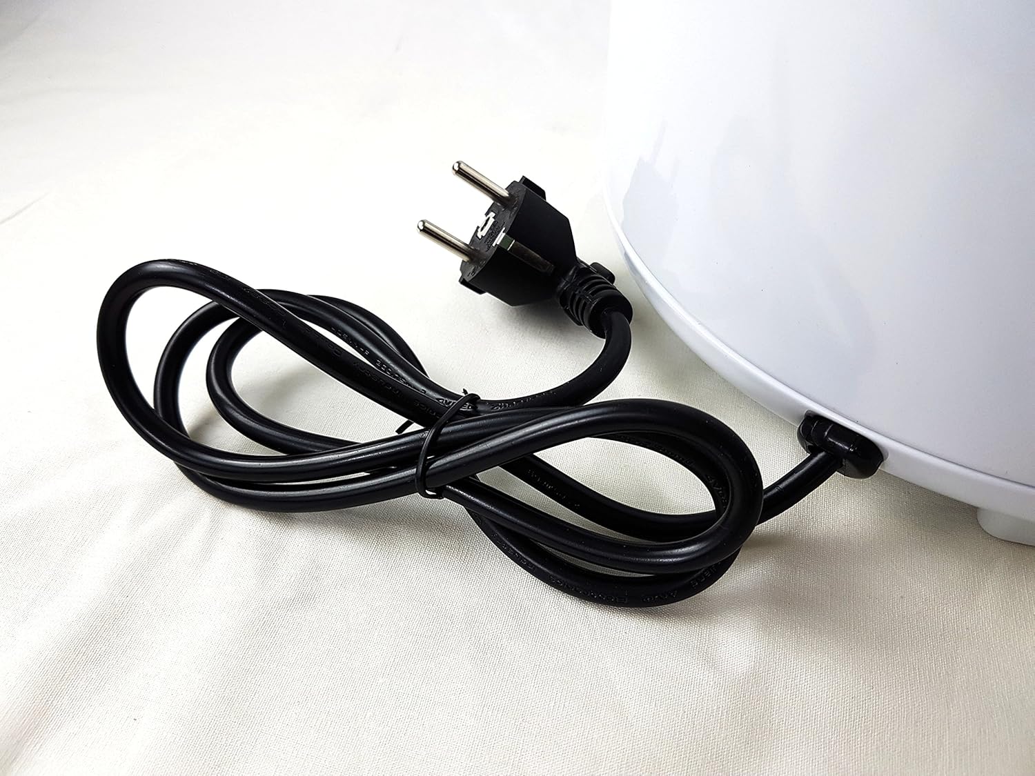 Elektrischer Reiskocher 1 8 L Weiss Dampfgarer 700 W Reiswarmer Risottokocher Sushireis Warmhaltefunktion Weiss Elektrische Kuchengerate Kuche Haushalt Wohnen Suenaacampo Com