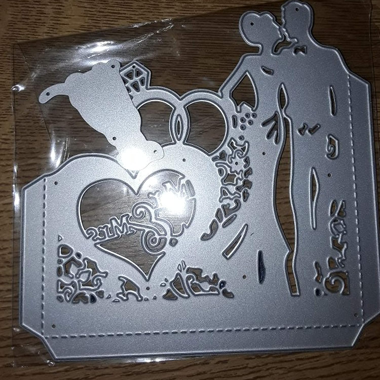 Love Heart Die Cuts Couple Wedding Mr Mrs Diamond Ring Cutting Dies Cuts For Invitation Diy Album Card Making Embossing Scrapbooking Stencils Decoration