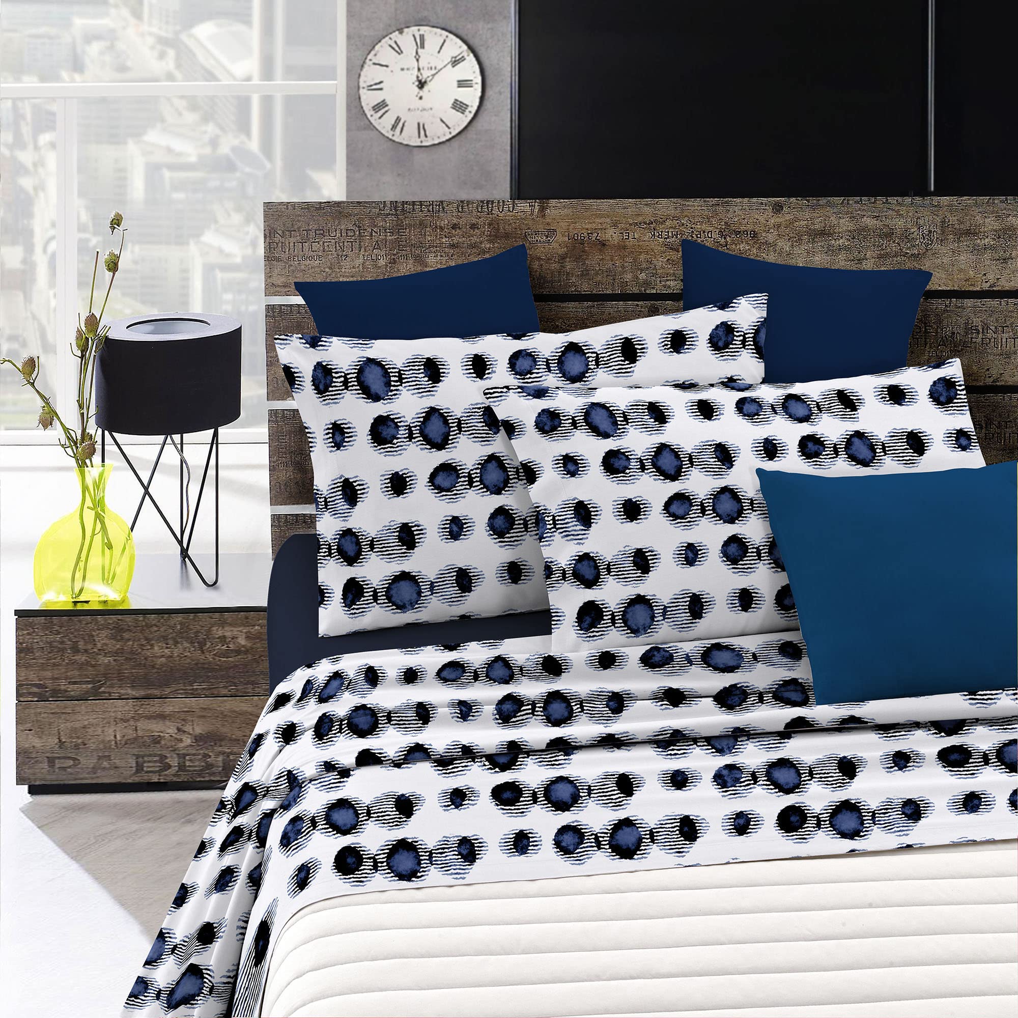 Fantasy bed sheet set in printed microfiber