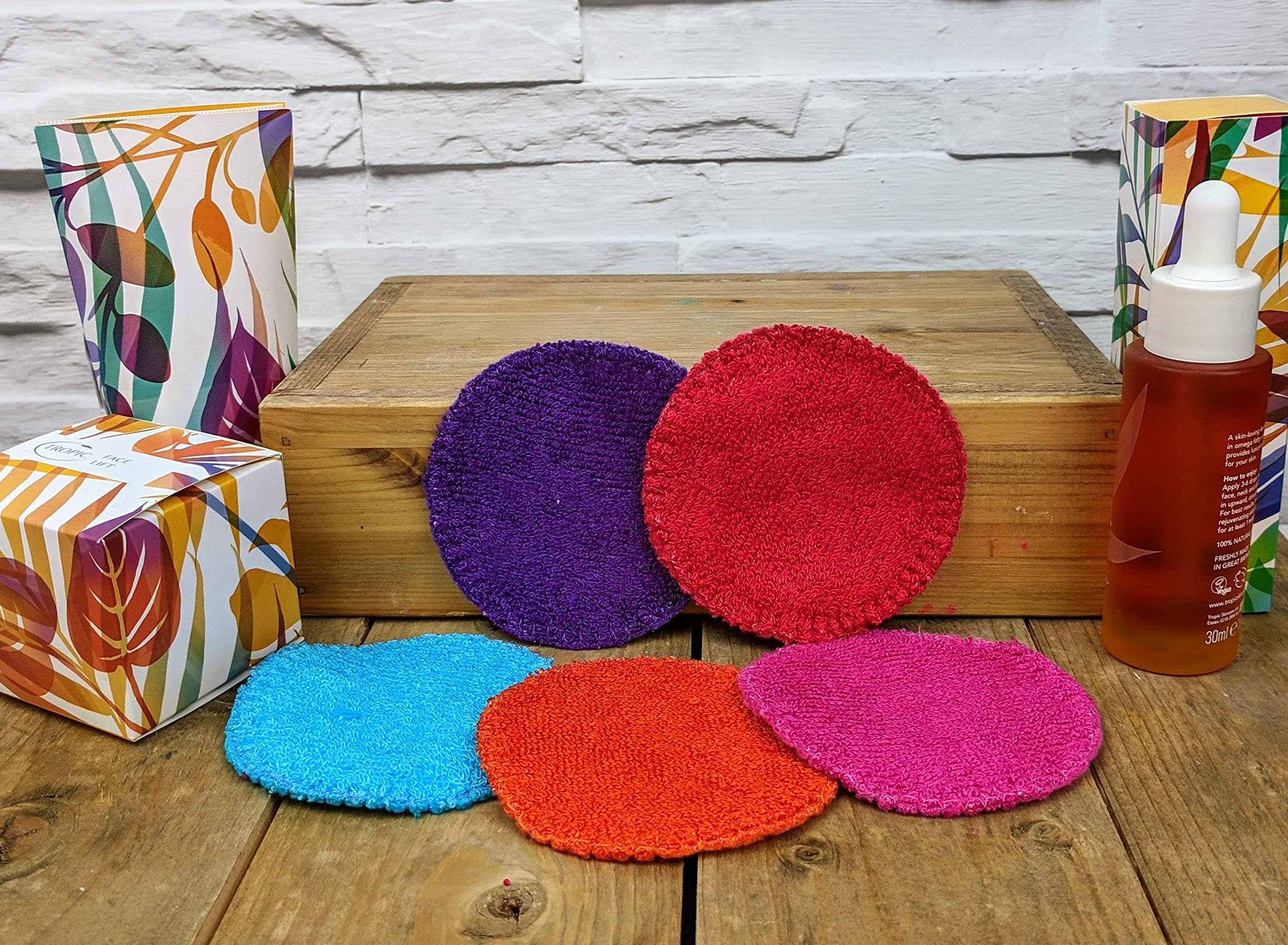 Bamboo Reusable Coloured Make Up Remover Pads. Pack of 5 handmade dual sided organic round bamboo cleansing pads. For beauty and family care