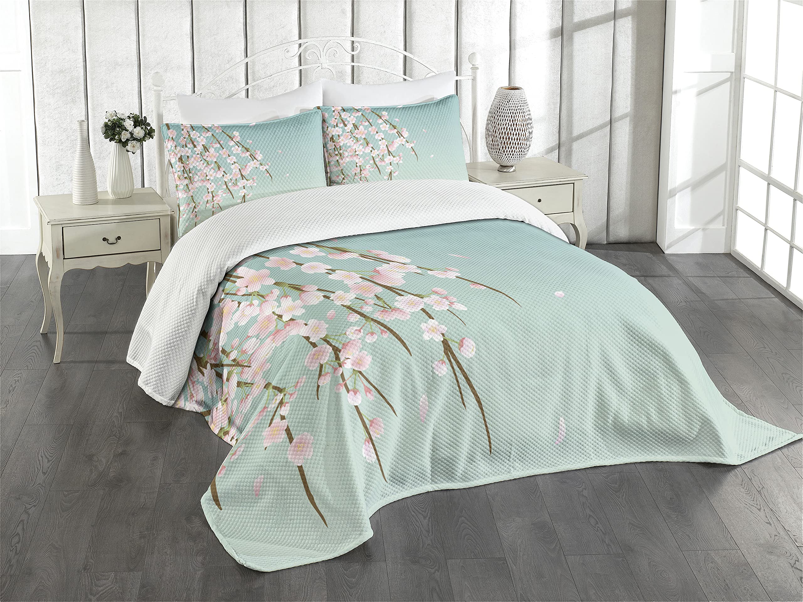 ABAKUHAUS Weeping Flower Bedspread Set, Cherry Blossom Buds, Decorative Quilted 3 Piece Coverlet Set with 2 Pillow Shams, Mint Taupe