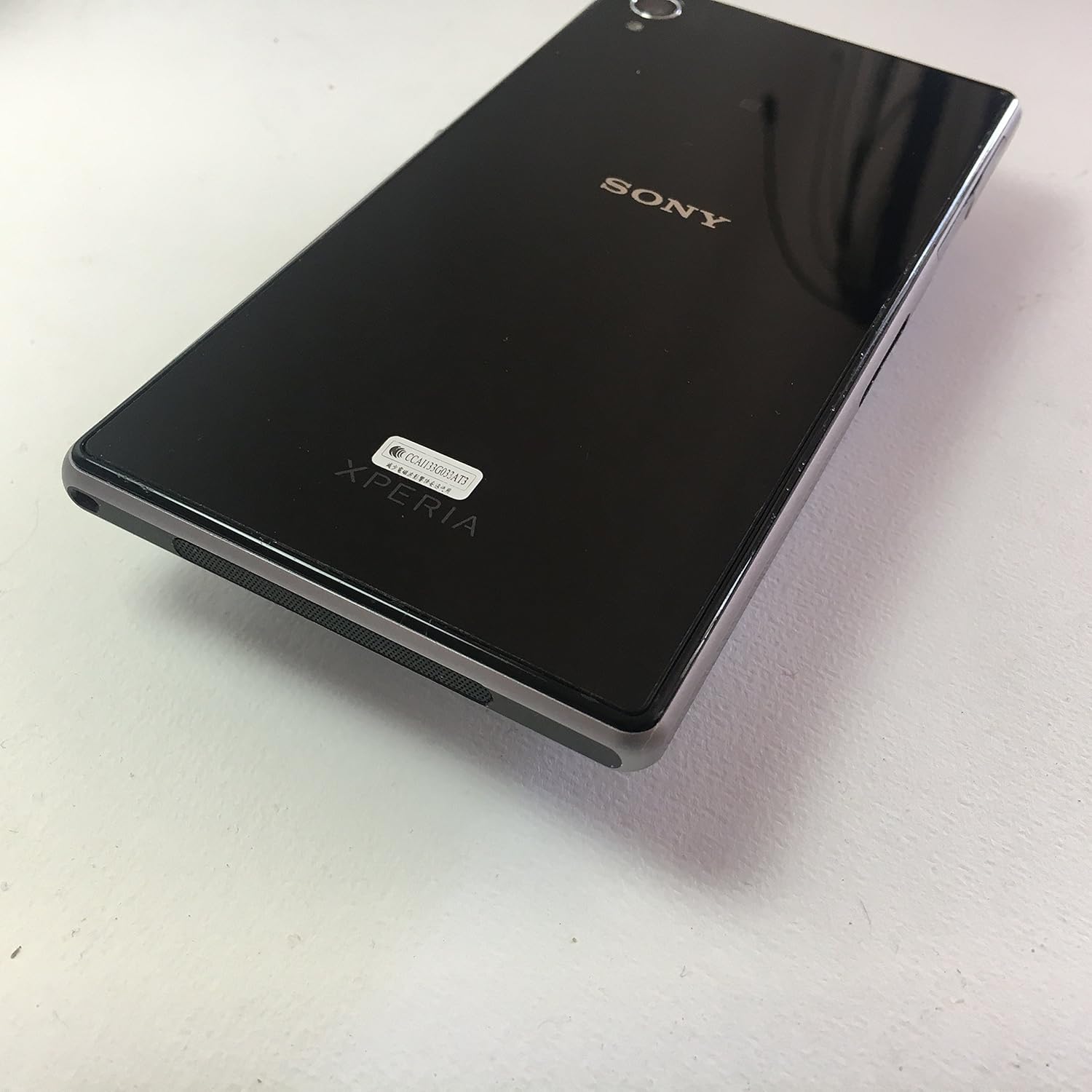 Amazon.com: Sony Xperia Z1 C6903 16GB Unlocked GSM 4G LTE WaterProof  Smartphone w/ 20MP Camera and Shatter-Proof Glass - Black: Cell Phones &  Accessories