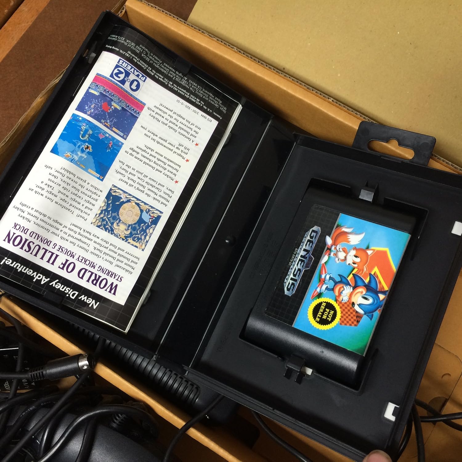 Sega Genesis 2 Console Sonic the Hedgehog 2 Bundle Pack: Video Games
