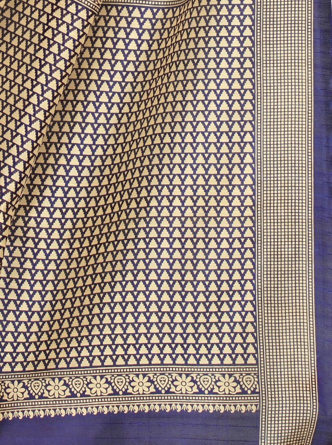 oomph! art silk saree with blouse piece