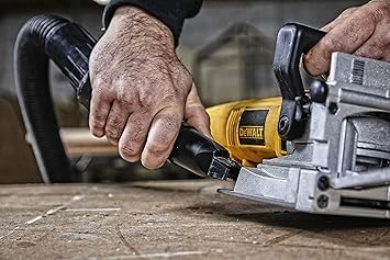 DEWALT DW682K featured image 5