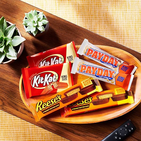 KIT KAT, PAYDAY AND REESE’S ASSORTED FLAVORED KING SIZE, CANDY VARIETY BOX, 36.8 OZ