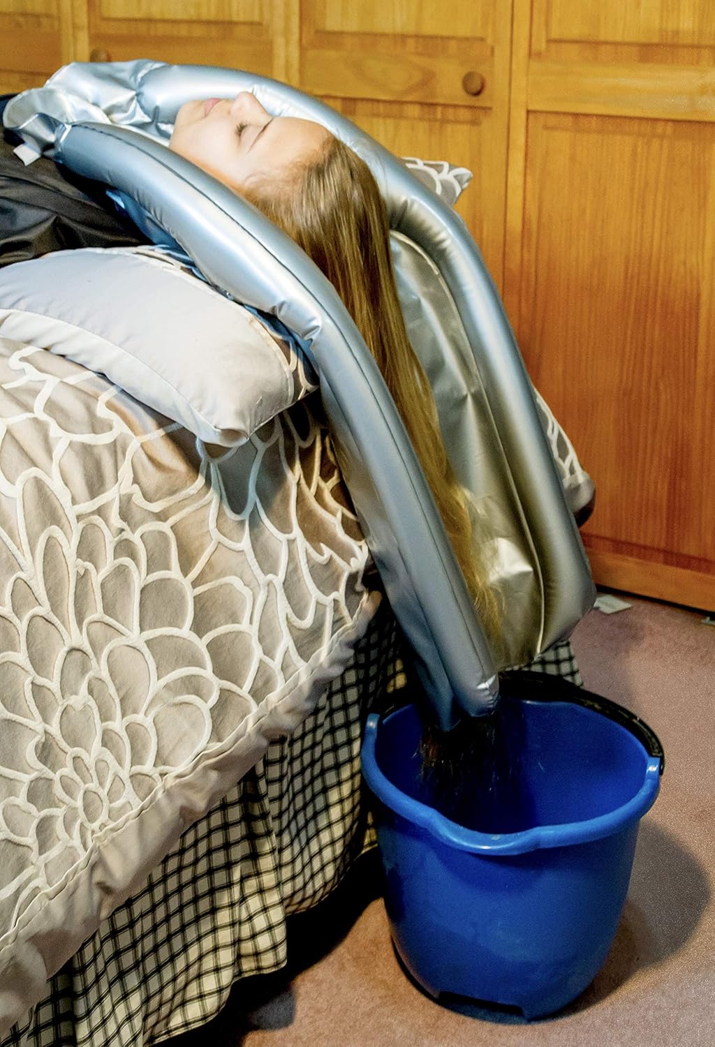 Inflatable Shampoo Funnel Cape for Washing Hair in Any Chair and Basin. Portable Device to Use in Salon, at Home, Nursing Home or Hospital to Keep Clothes Dry! Free Pump Included: Kitchen & Dining