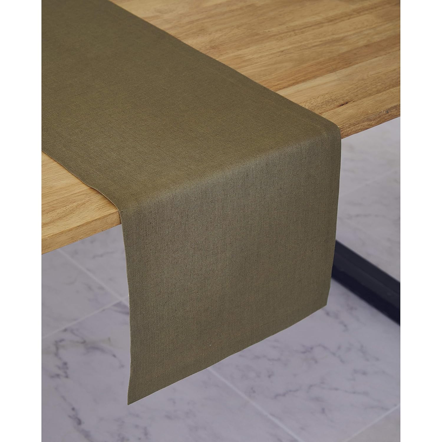 Best white and olive table runner