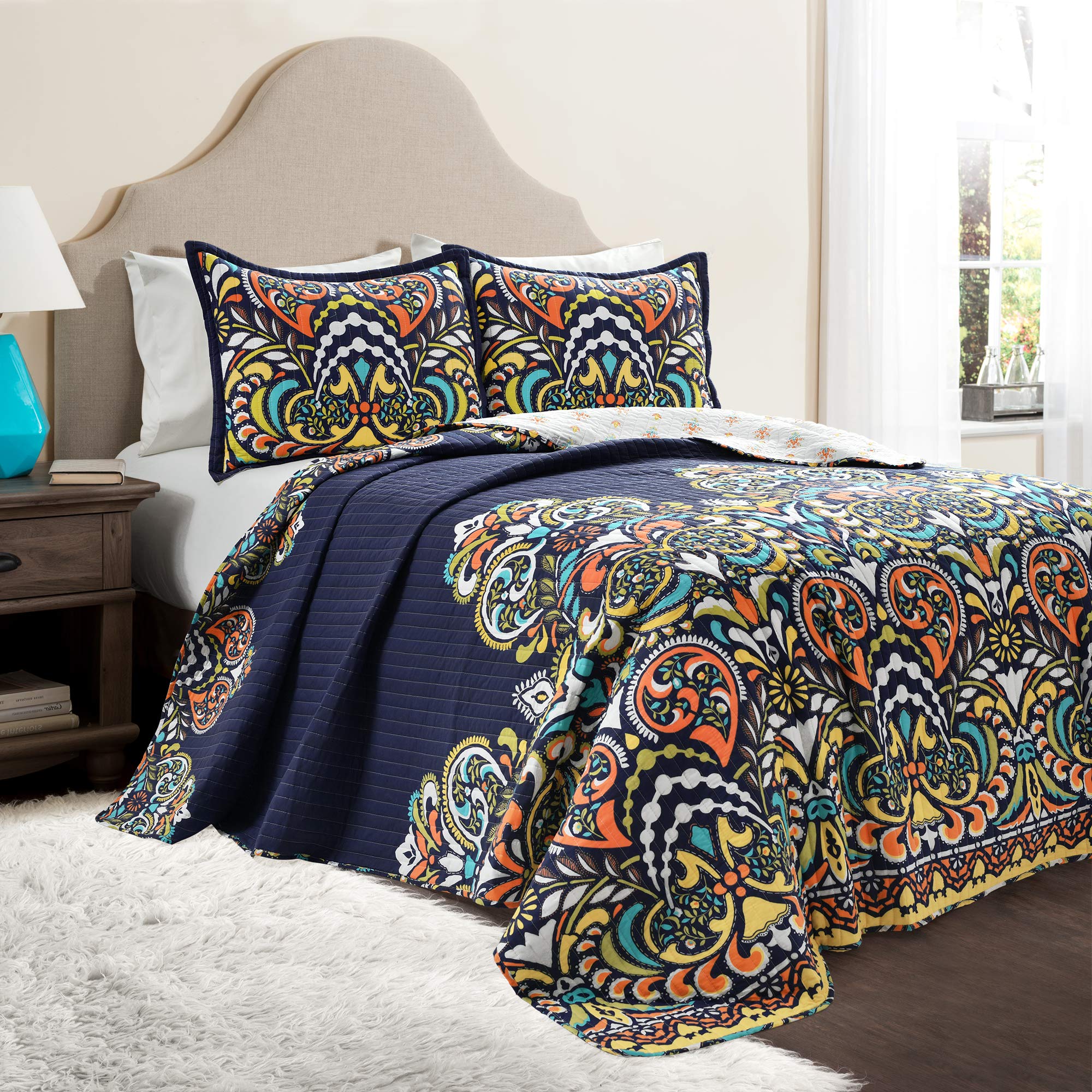 Photo 1 of Lush Decor Clara Quilt 3 Piece Reversible Bedding Set, King, Navy
