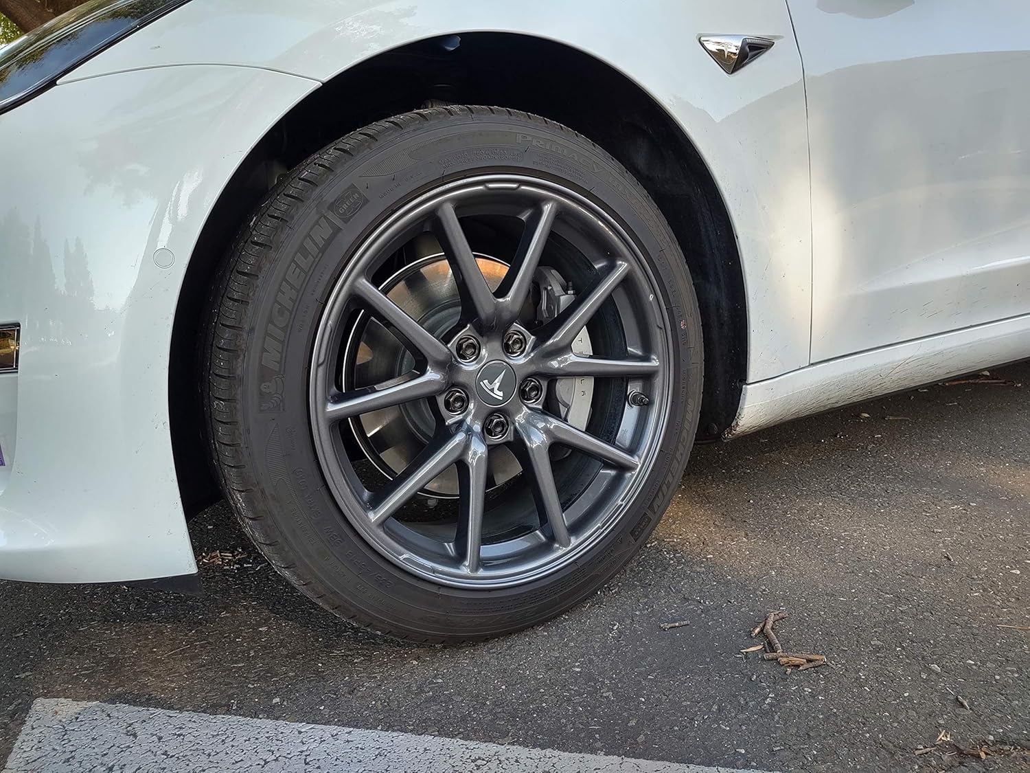 Amazoncom Titanium Wheel Rim Lug Nuts For Tesla Model 3