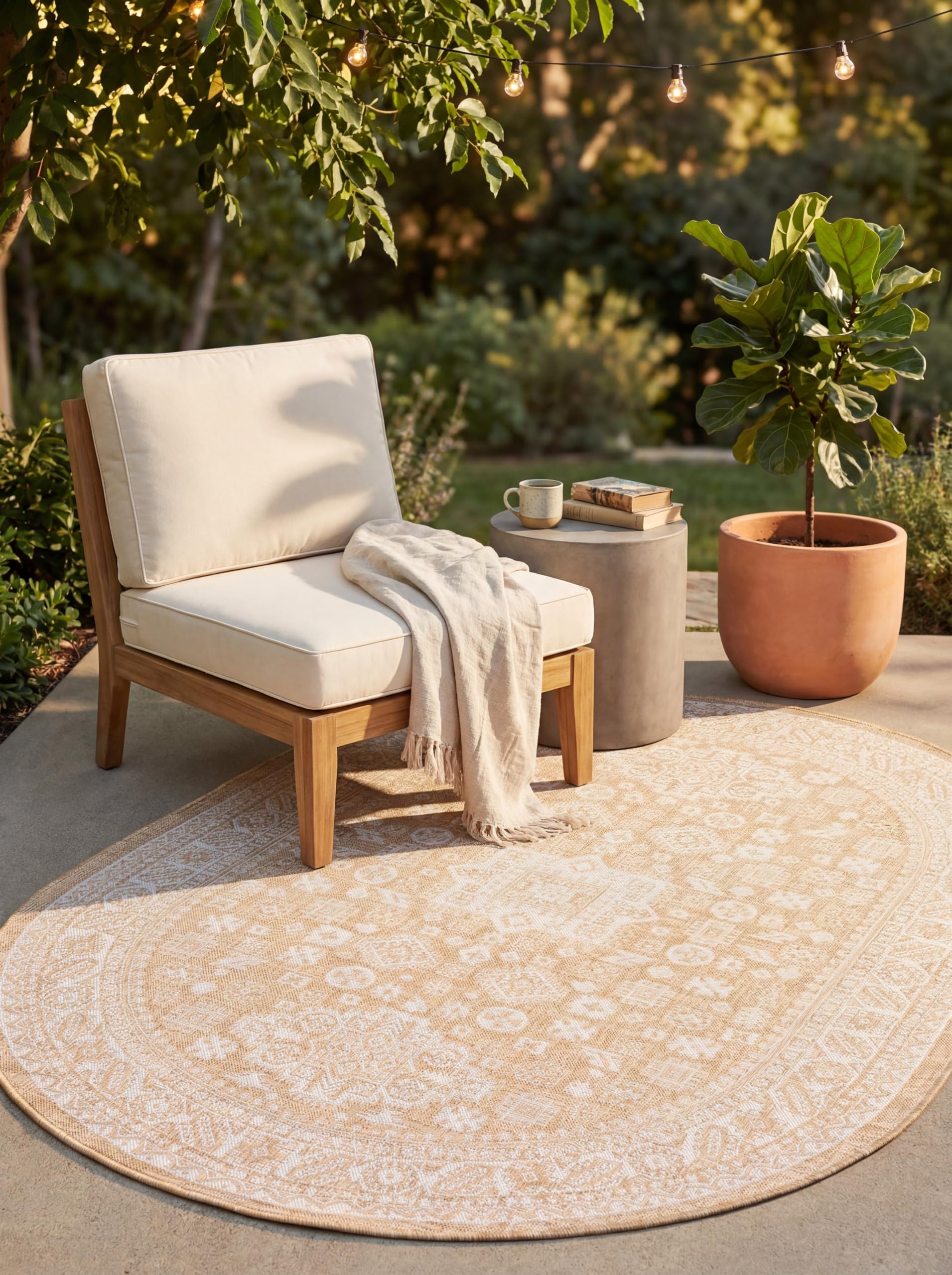 Rugs.com Outdoor Aztec Collection Rug – 8' x 10' Oval Natural Flatweave Rug Perfect for Living Rooms, Large Dining Rooms, Open Floorplans Image