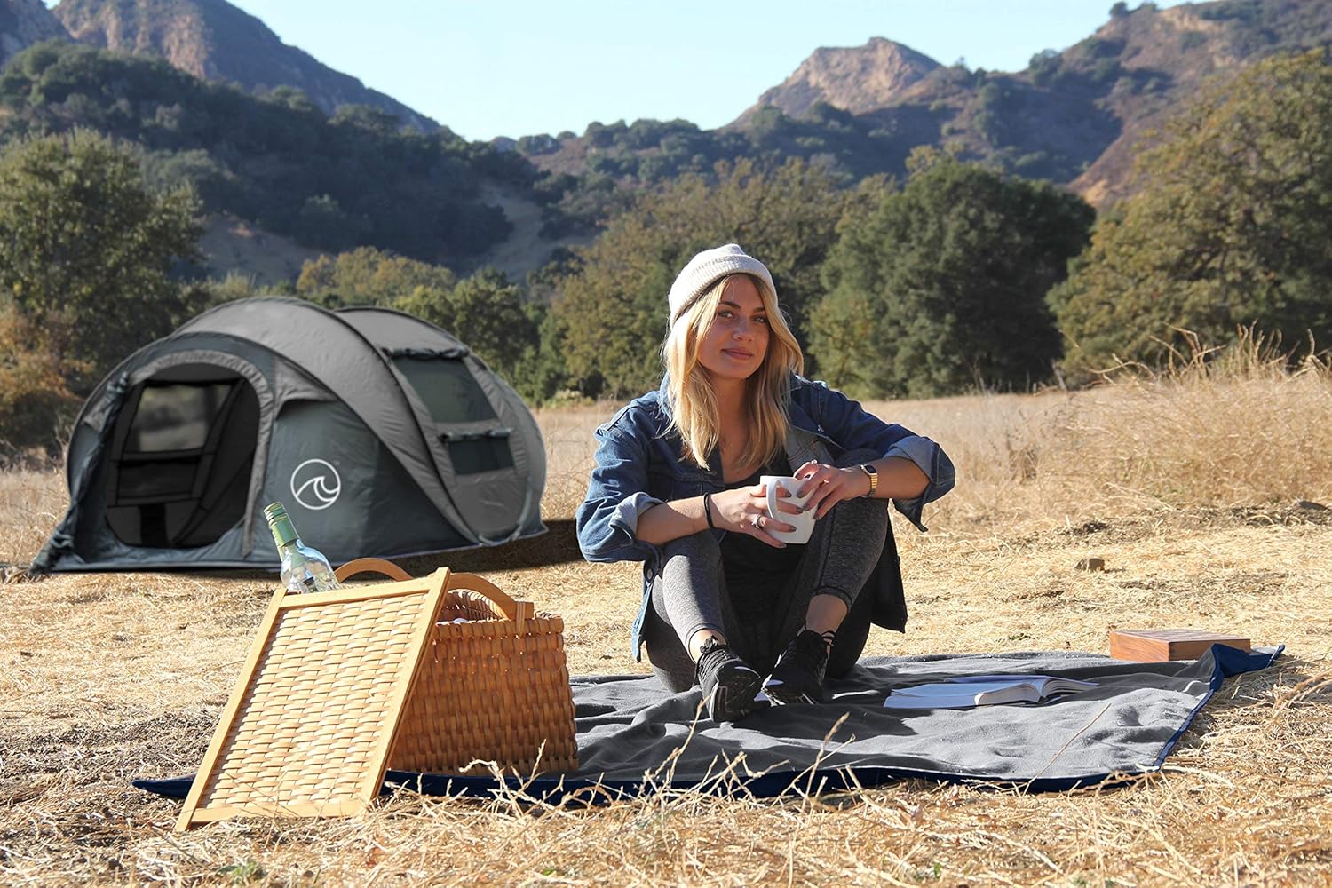 Outdoor Waterproof Blanket by Oceas – Warm Fleece Great for Camping, Outdoor Festival, Beach, and Picnic Use – Extra Large All Weather and Waterproof Throw Blanket: Home & Kitchen
