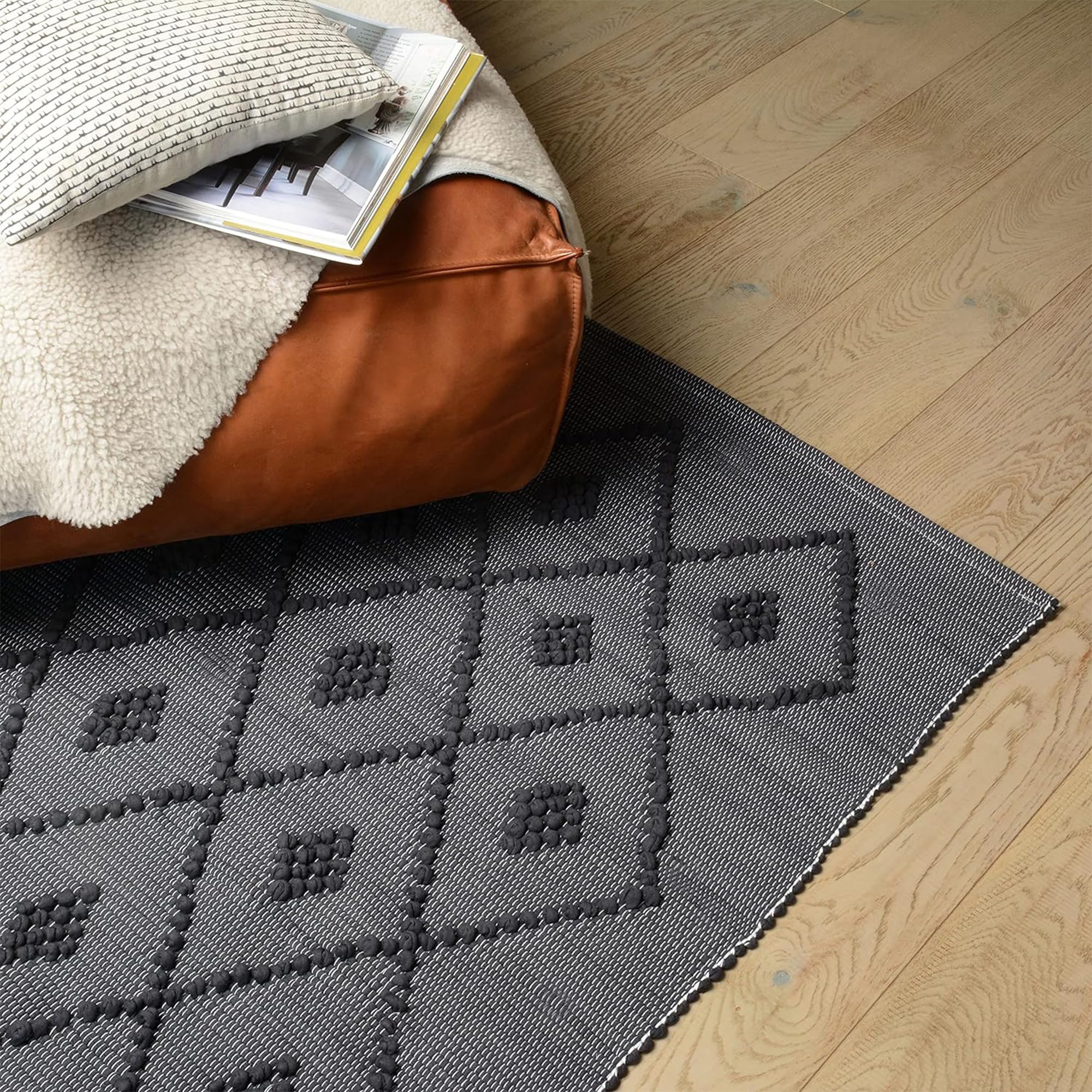 Proheeder Handmade Rug - Made from 100% Recycled Cotton, Reversible & Washable Floor Rug for Bedroom, Nursery, Kitchen, Livingroom Area Decor | (140 x 70 cm, Diamond Grey)