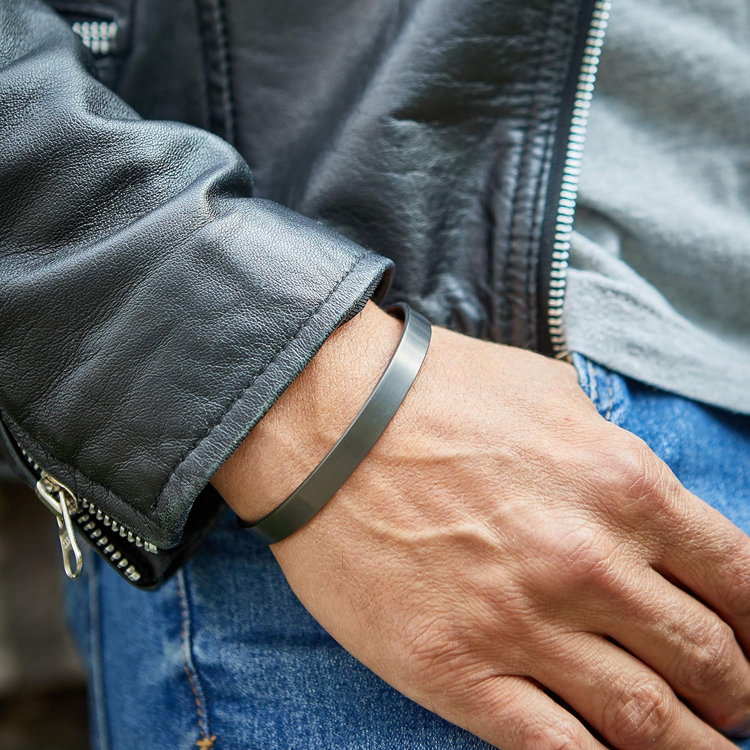Luxar Men's Titanium Cuff Bracelet | Solid Titanium Minimalist Bracelet Designed for Men | Available in Medium and Large Sizes | Explore The World of Luxar (Brushed Gunmetal Gray | Large): Jewelry
