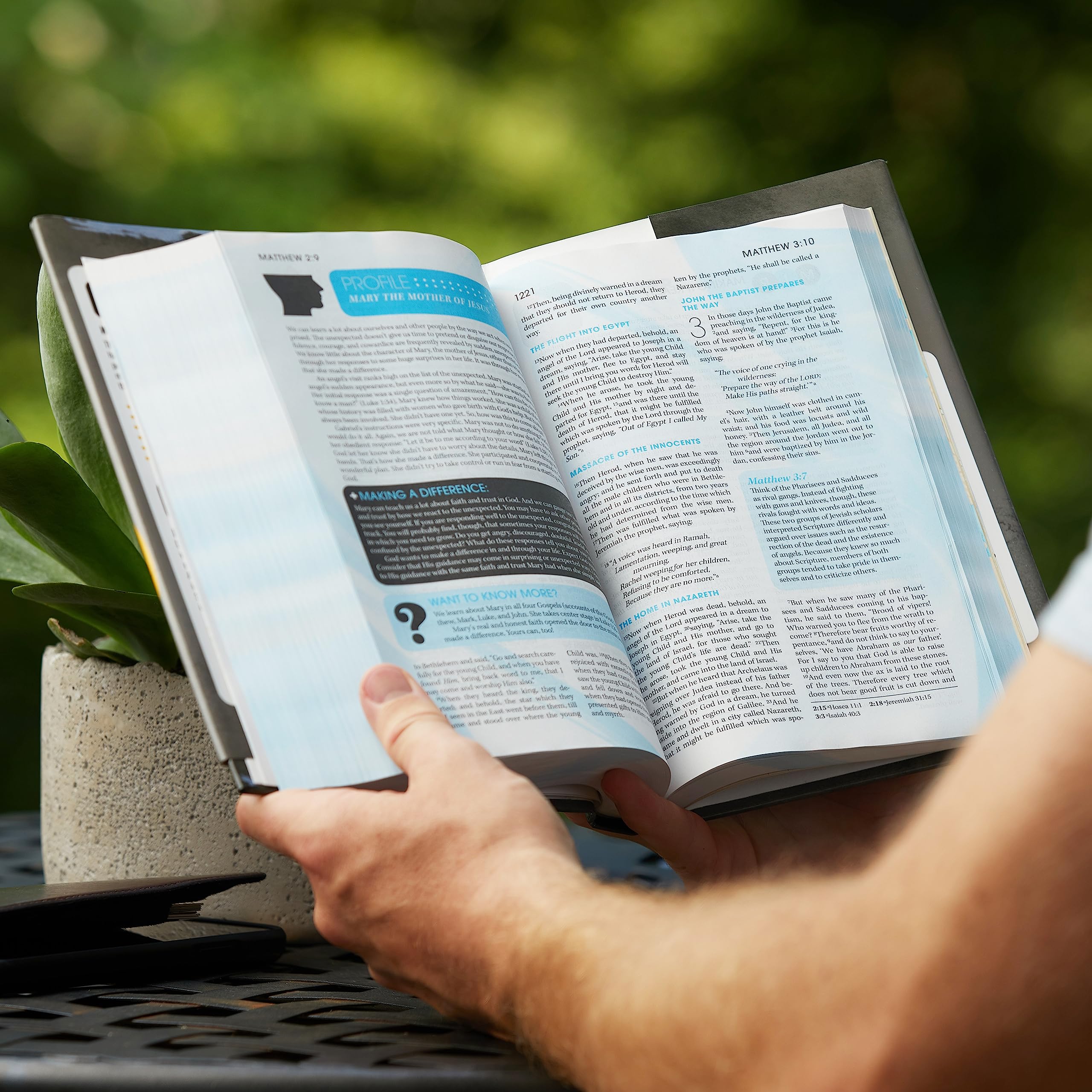 NKJV, Extreme Teen Study Bible, Leathersoft, Gray: Real Faith for Real Life NKJV, Extreme Teen Study Bible, Leathersoft, Gray: Real Faith for Real Life Imitation Leather Hardcover