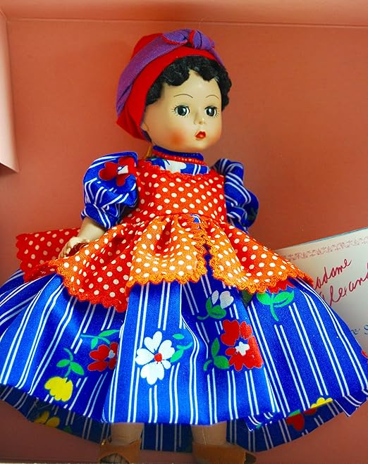 madame alexander miniature showcase