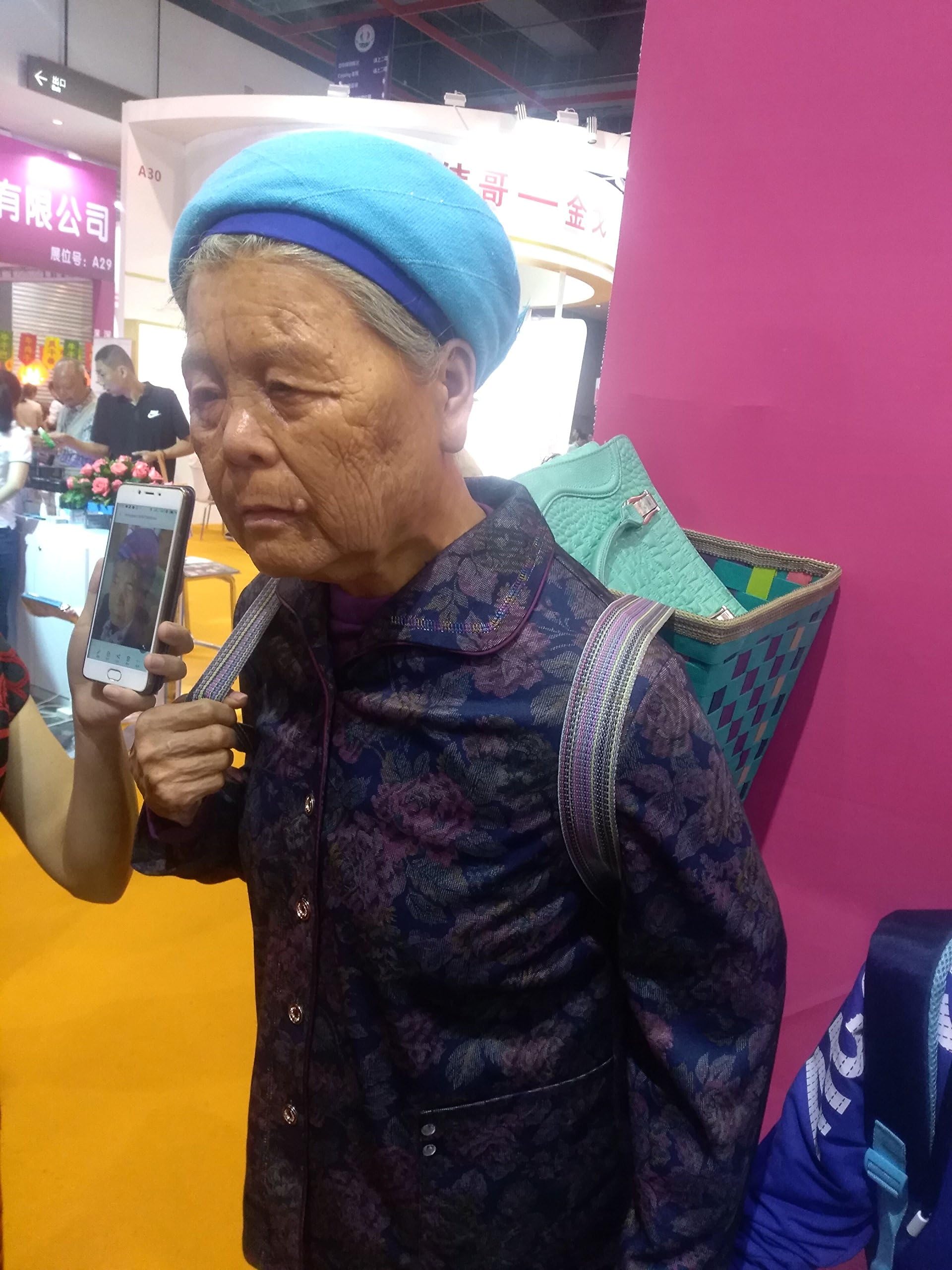 NGDOLL Brand 100% Similarity Full Body Wax Statue Made by Your Picture,165-180cm Height