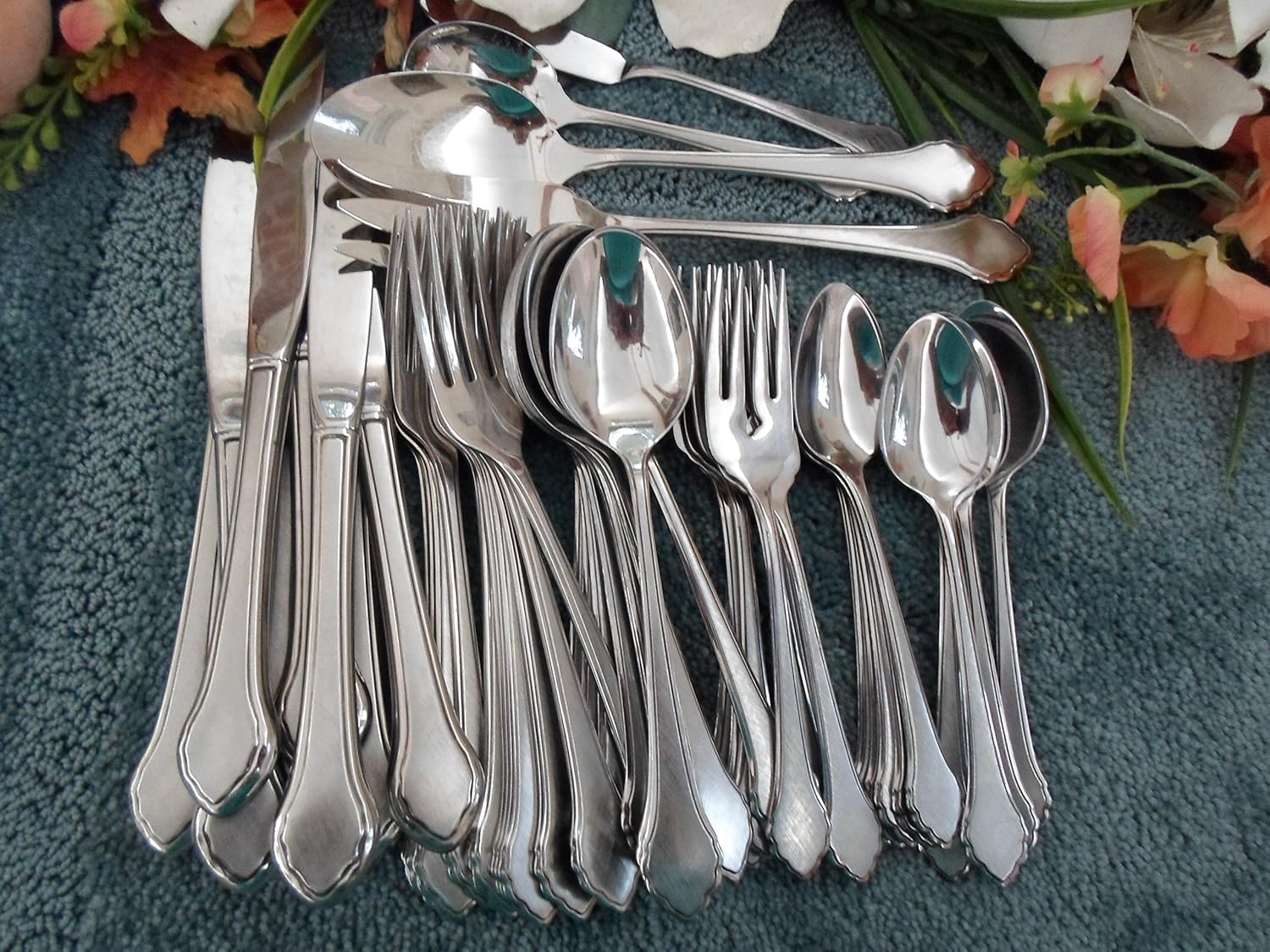 Oneida Rogers USA Stainless Flatware SUMMER MIST, AUTUMN