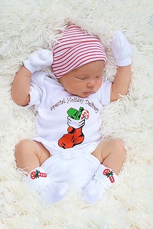 newborn baby socks and mittens