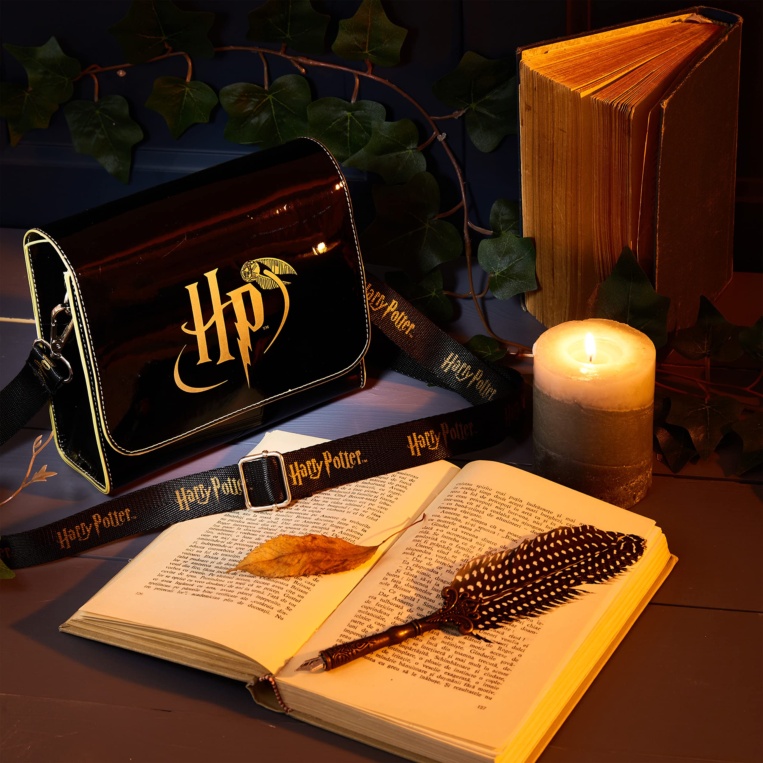 Harry Potter Purse Girls Teens Shoulder Bag Hogwarts Crossbody Bag Girls Gifts