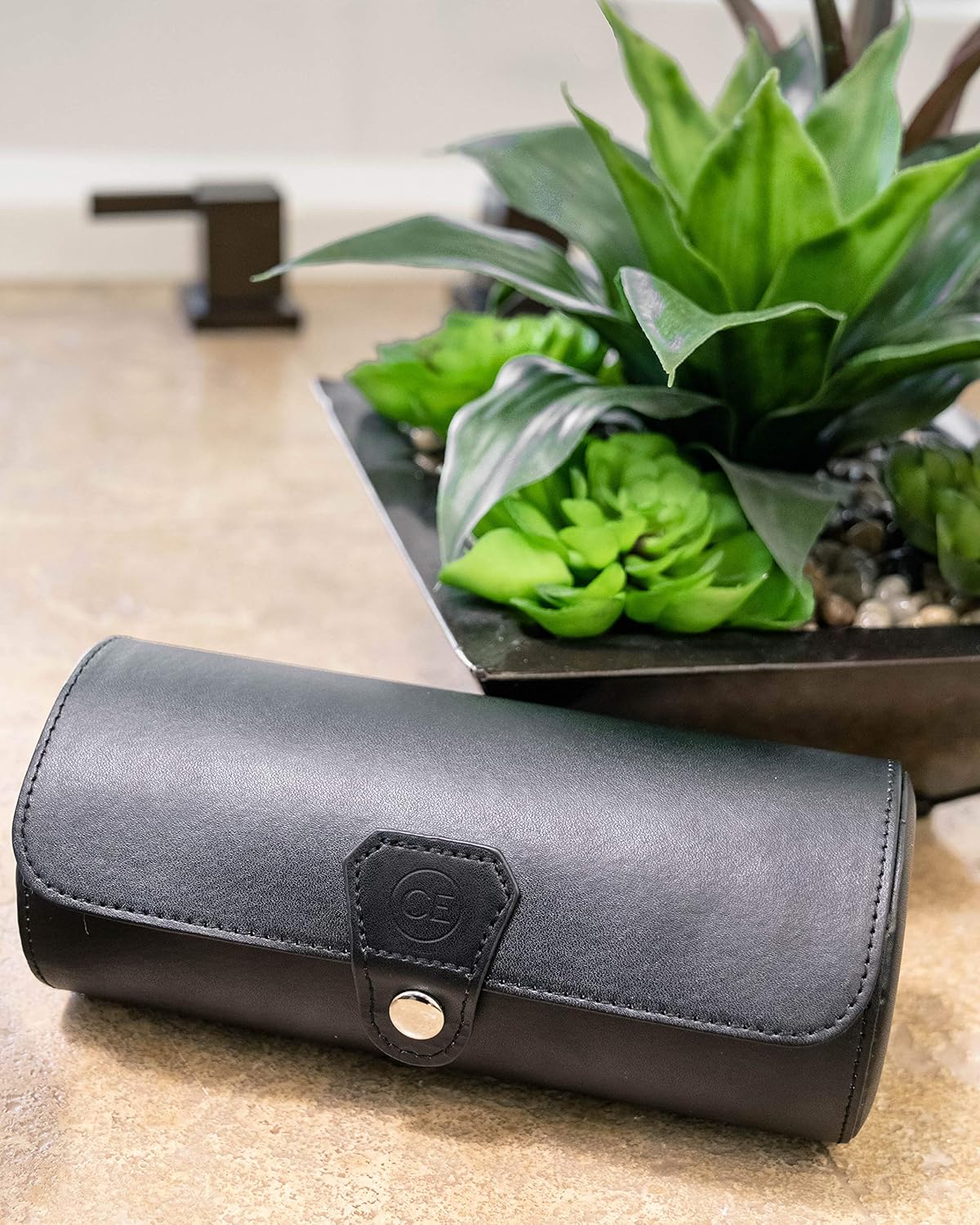 CASE ELEGANCE Vegan Leather Travel Watch Case Roll Organizer Classic Black: Home & Kitchen