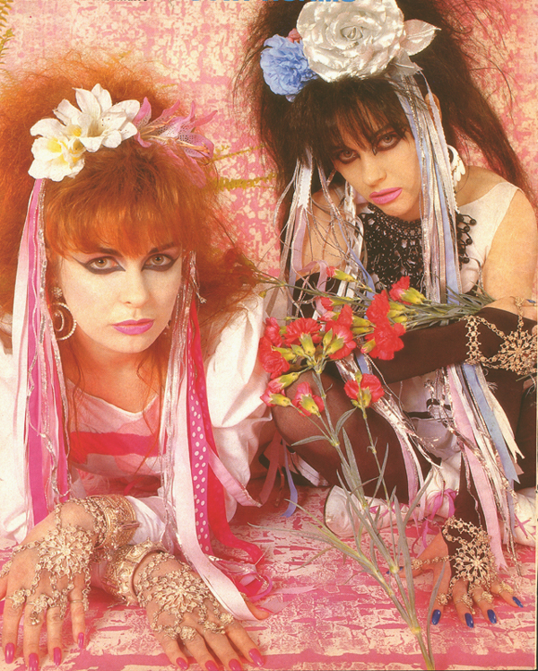 Strawberry Switchblade à écouter ou acheter sur Amazon Music dès maintenant