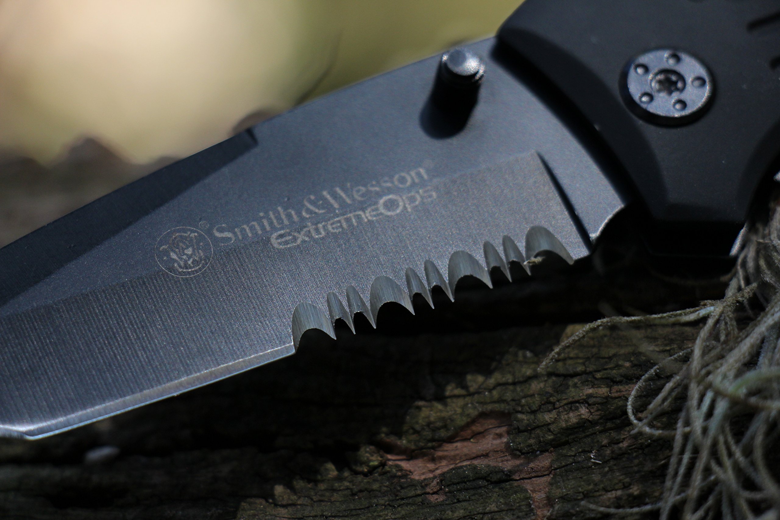 Smith-Wesson-SWFR2S-8in-Stainless-Steel-Folding-Knife-with-33in-Tanto-Point-Serrated-Blade-and-Aluminum-Handle-for-Outdoor-Tactical-Survival-and-Everyday-Carry