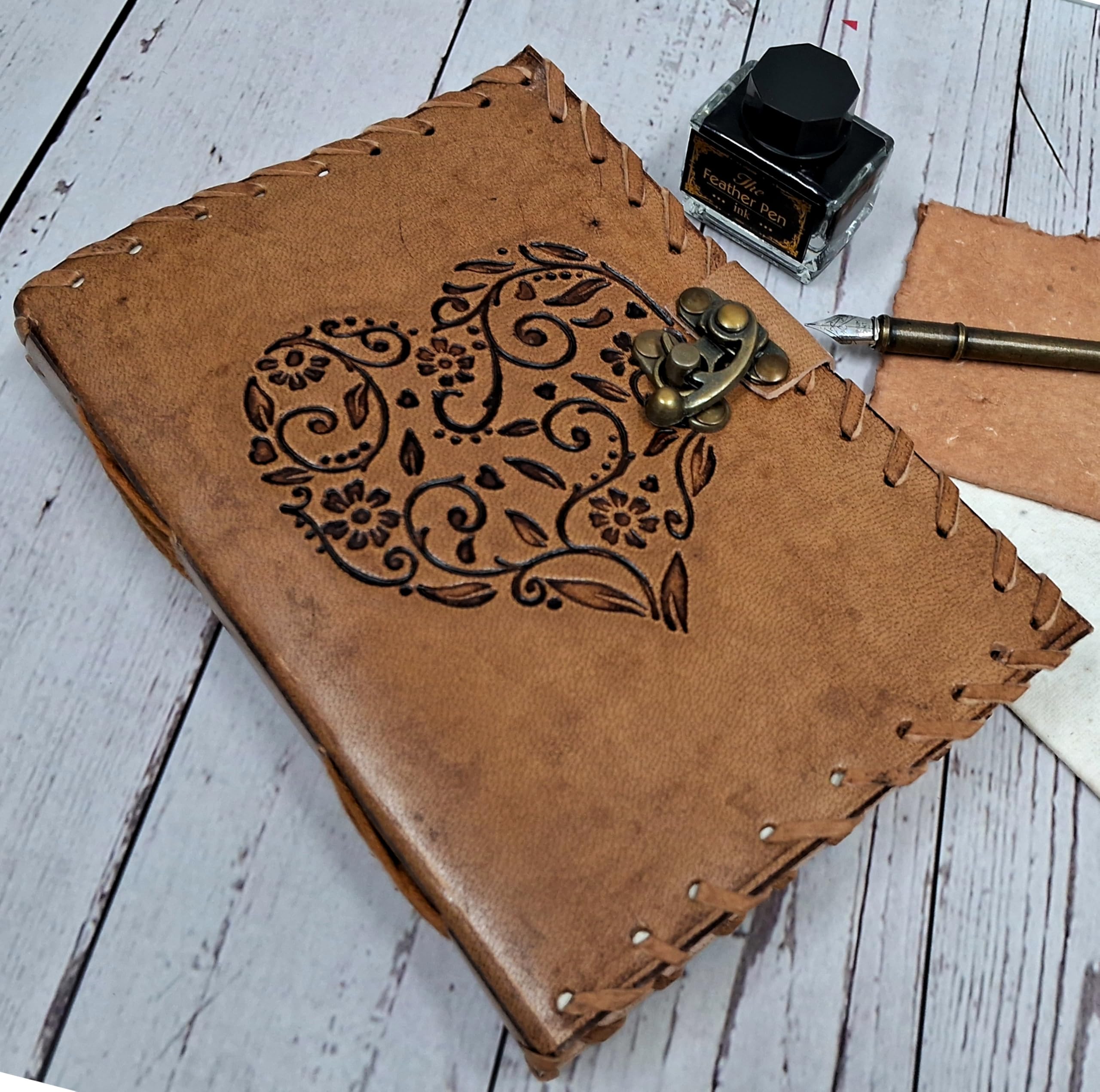 Purpledip Leather Journal 'Beating Heart': Vintage Design Diary Notebook (15178A)
