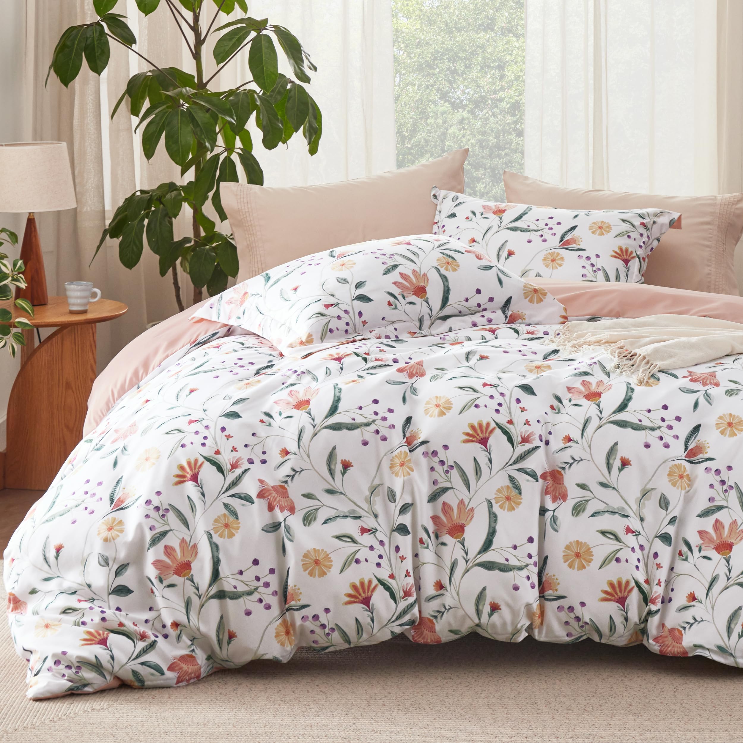 Photo 1 of Bedsure Duvet Cover Queen Size - Reversible Floral Duvet Cover Set with Zipper Closure, 3 Pieces Pale Blush Bedding Set with 8 Corner Ties and 2 Pillow Shams 20"x26"