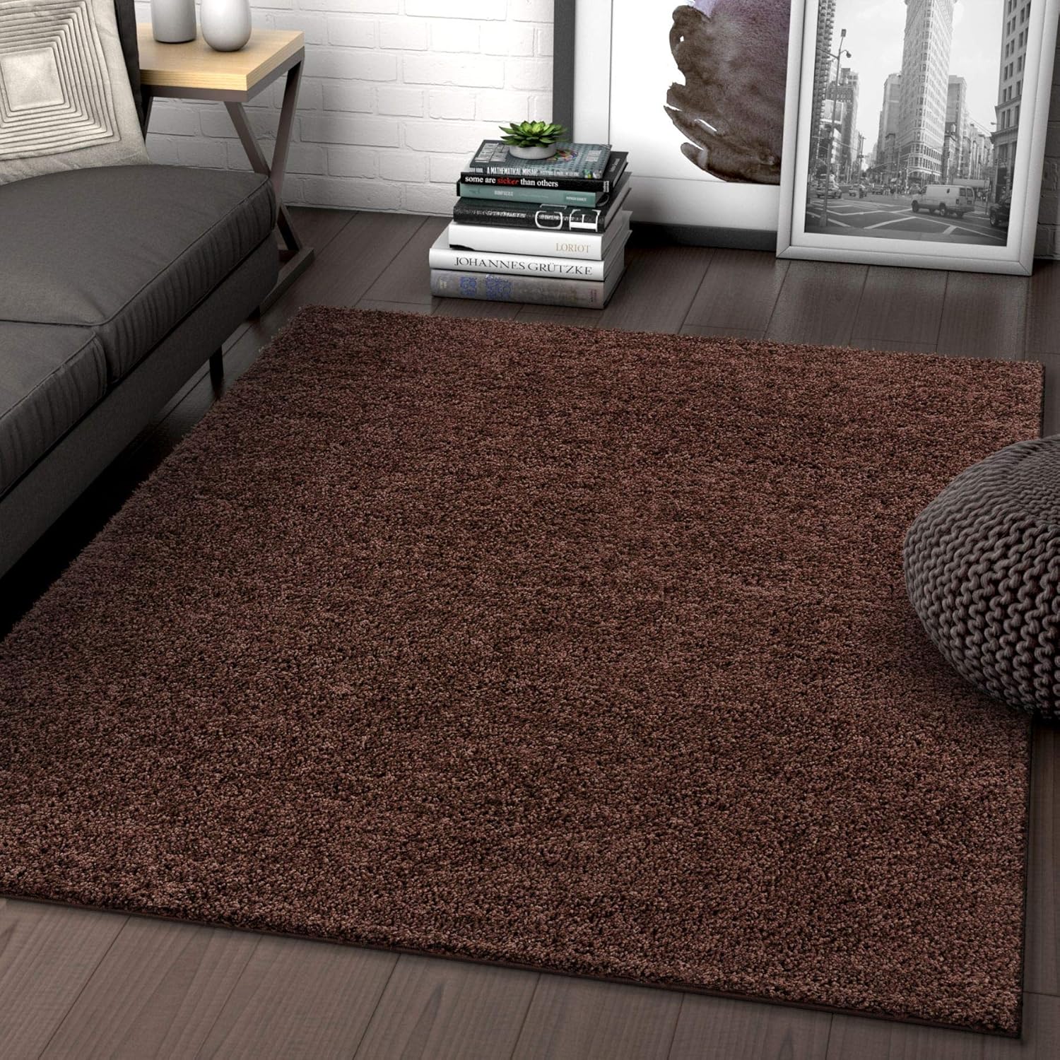 Amazon Com Solid Retro Modern Brown Shag 7x10 6 7 X 9 10 Area Rug Plain Plush Easy Care Thick Soft Plush Living Room Kids Bedroom Home Kitchen