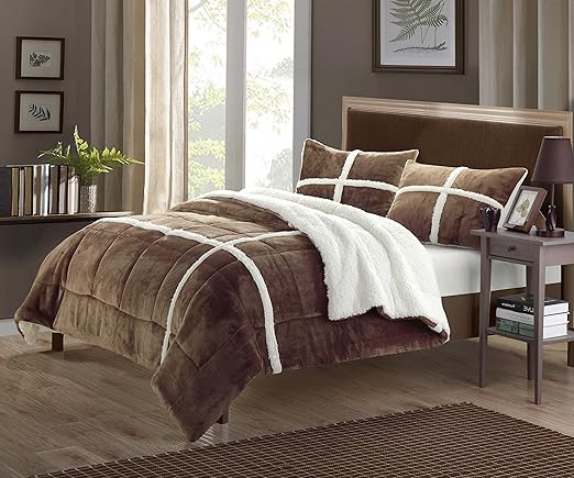 Amazon Com Cindy 3 Piece Sherpa Lined Plush Microsuede Comforter