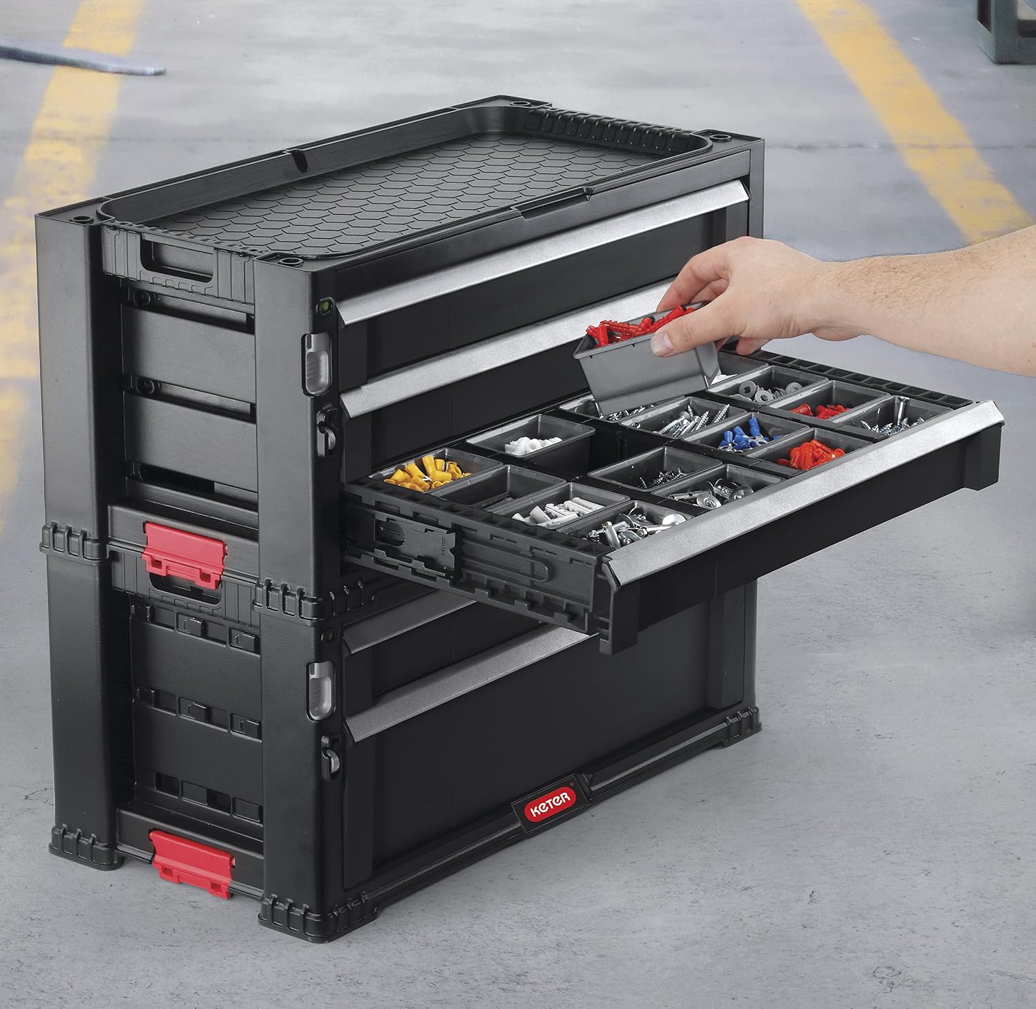 Keter 7 Drawer Trolley Module, Workshop Trolley for Small and Large Tools, Removable Swivel Wheels with Brakes - Image 4