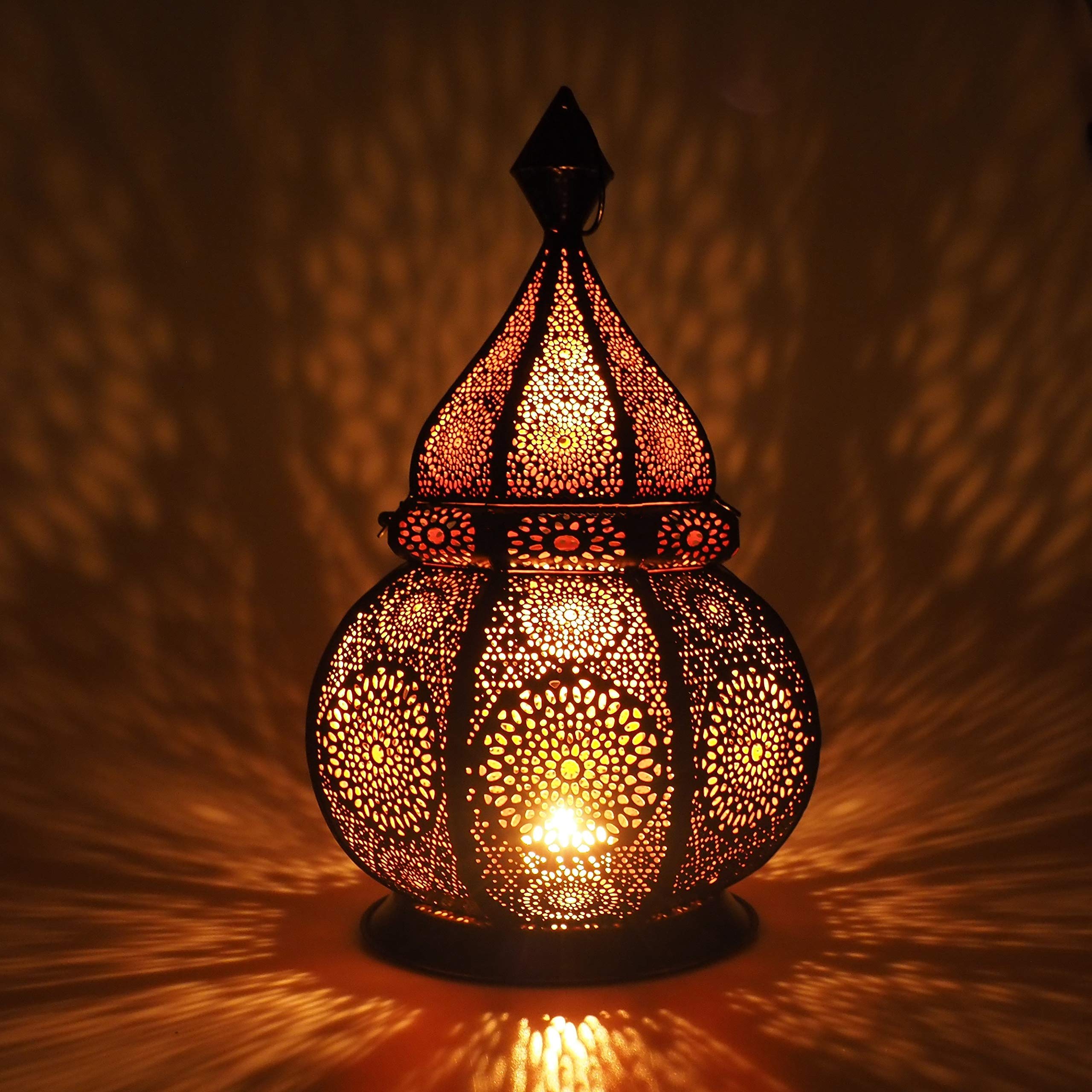 Gadgy Moroccan Lantern for Candles or Electric Lights. Decorative Candle Lantern with Shadow Effect. Oriental Decoration Lamp. Turkish Lantern for candles. Vintage Candle Lanterns Indoor and Outdoor.
