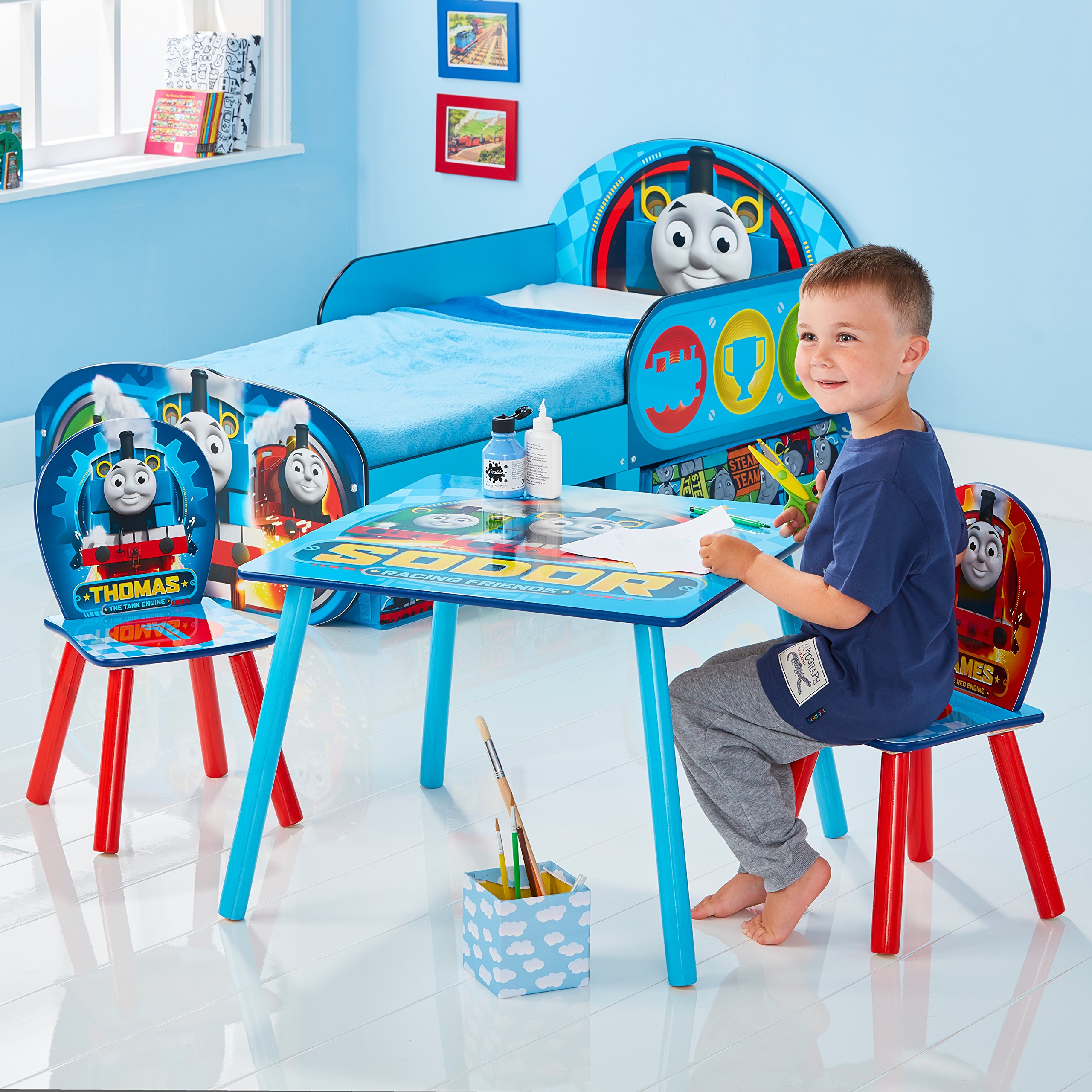 thomas the tank engine table and chairs