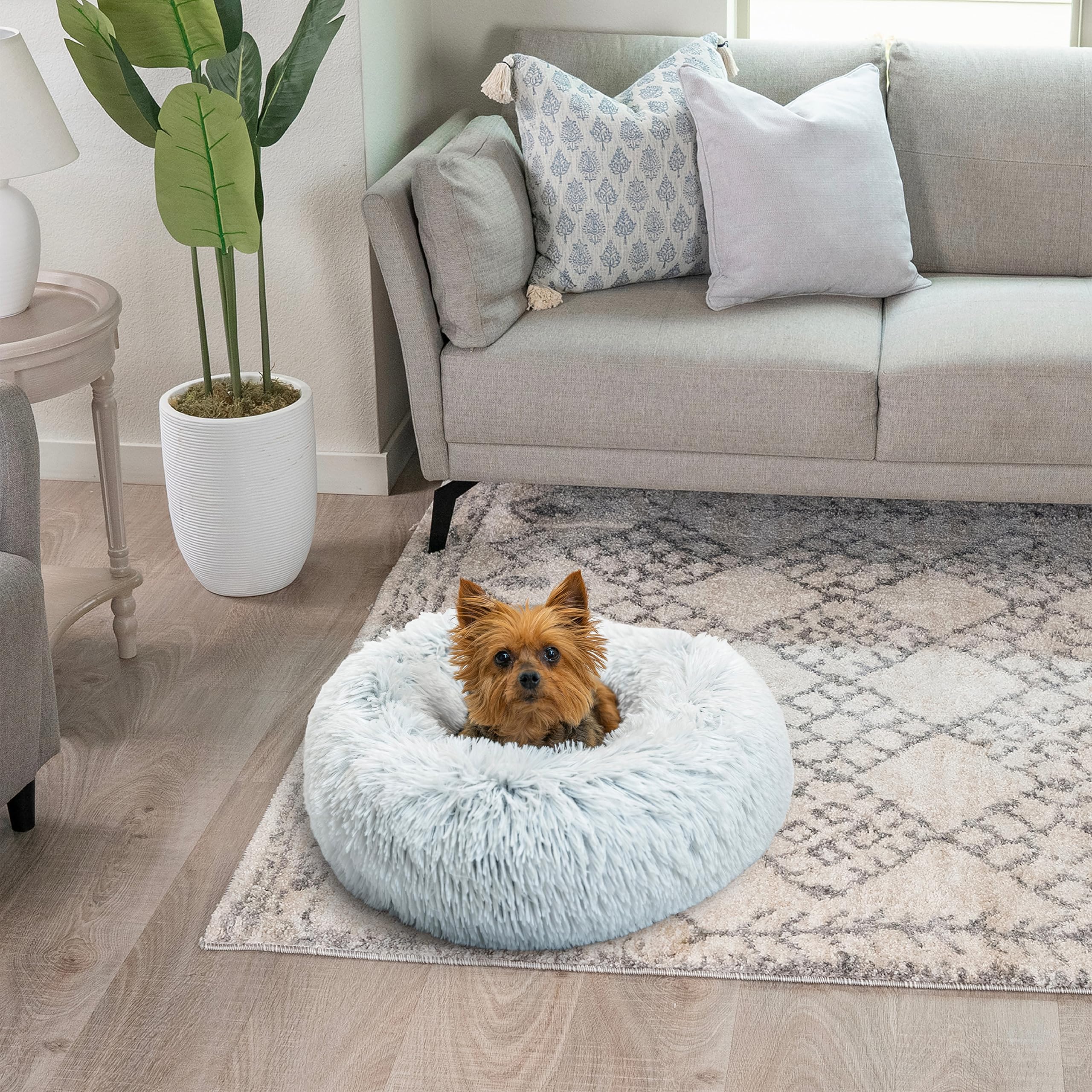 Best Friends by Sheri The Original Calming Donut Cat and Dog Bed in