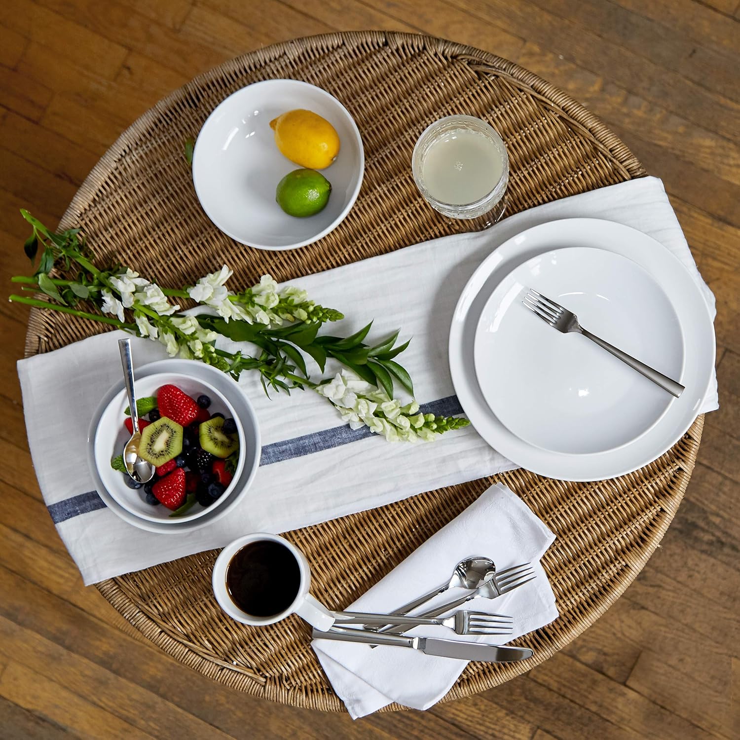  | Euro Ceramica Essential Collection Porcelain Dinnerware and Serveware, 16 Piece Set, Service for 4, Classic White: Dinnerware Sets