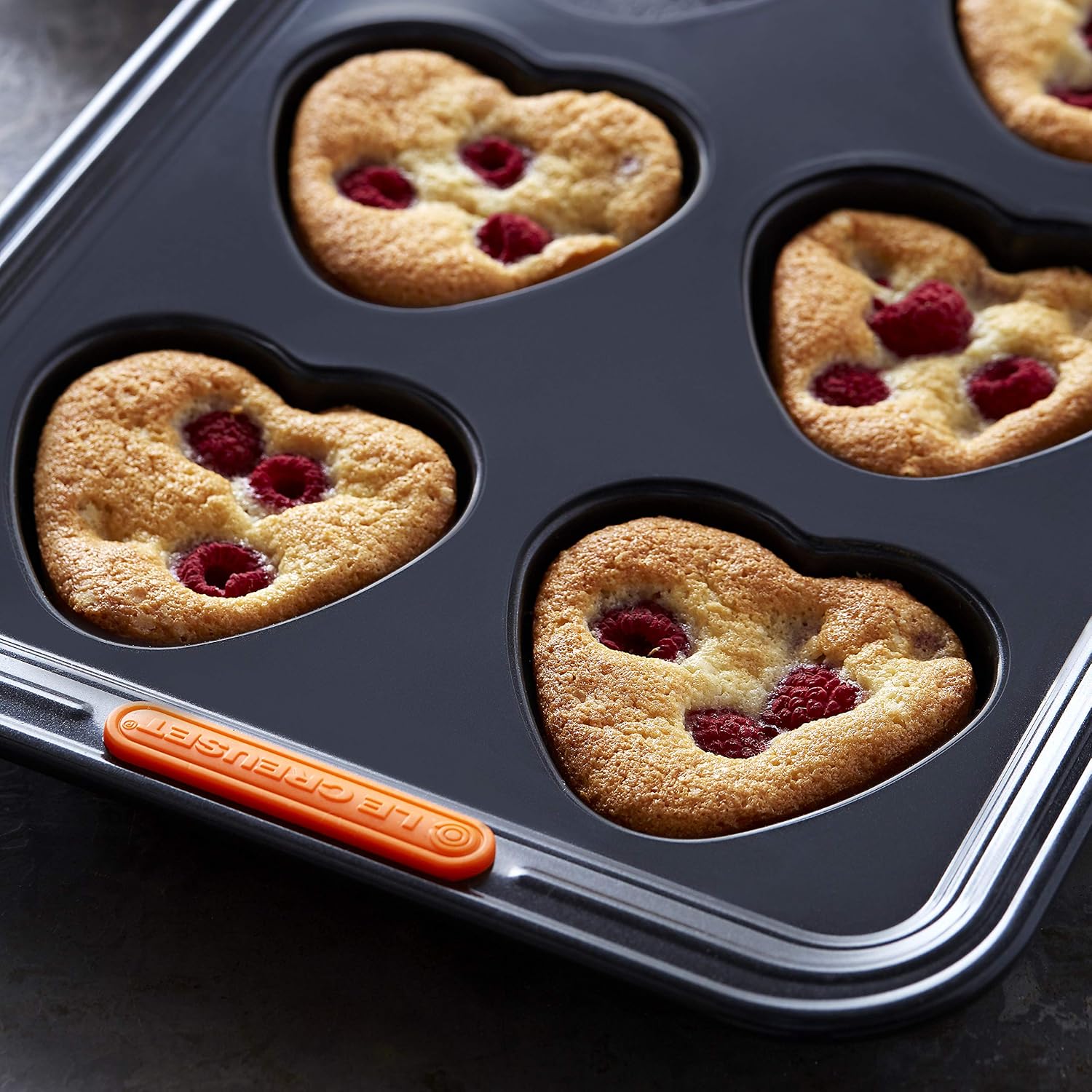 Le Creuset Toughened Non-Stick Heart Shape Muffin Tray 6 Cup, Black - Image 5