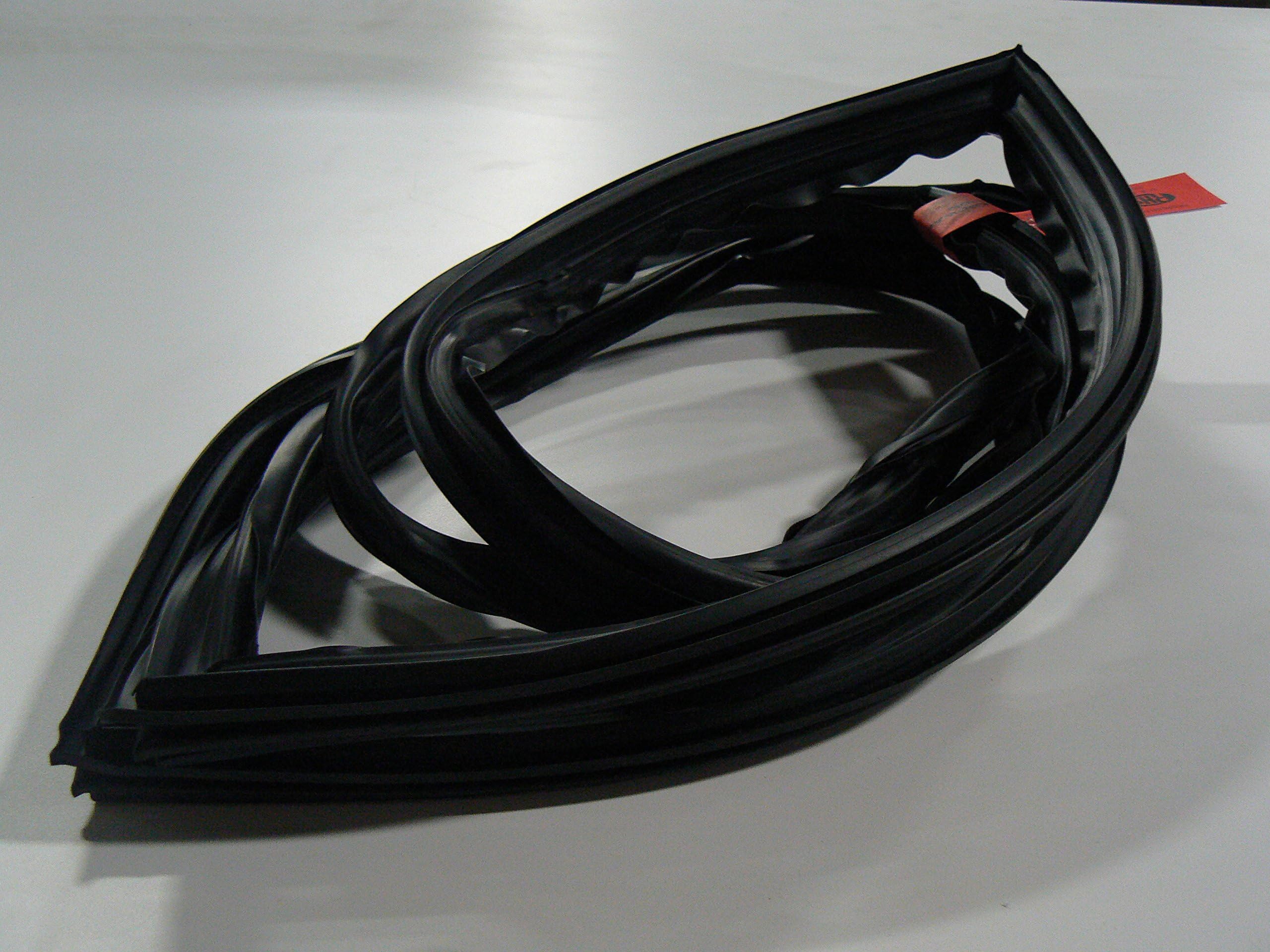 Everest DG02-00 Snap-In Magnetic Door Gaskets for Freezers/Coolers/Refrigerators 23-1/4" x 57-5/16"