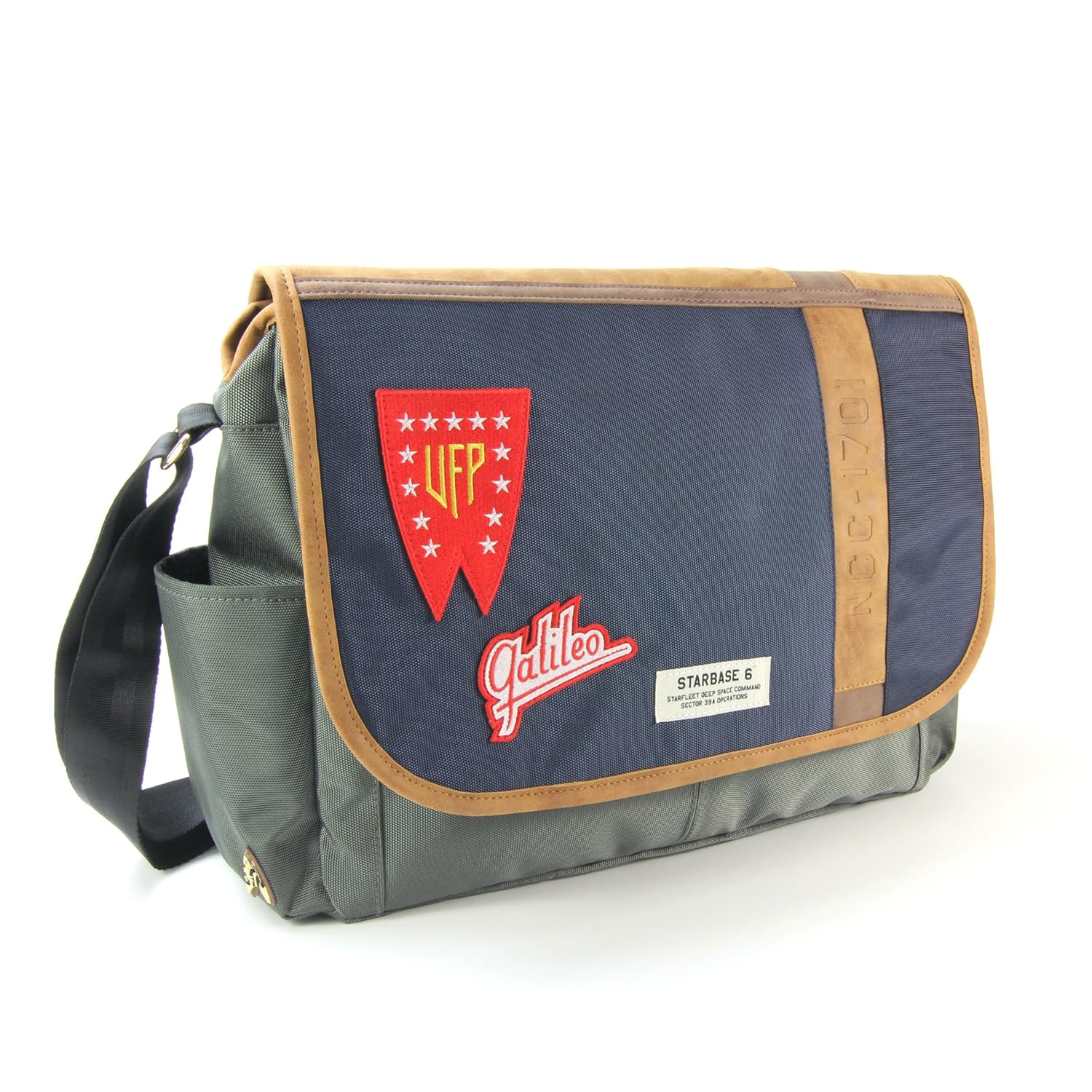 universal traveler luggage